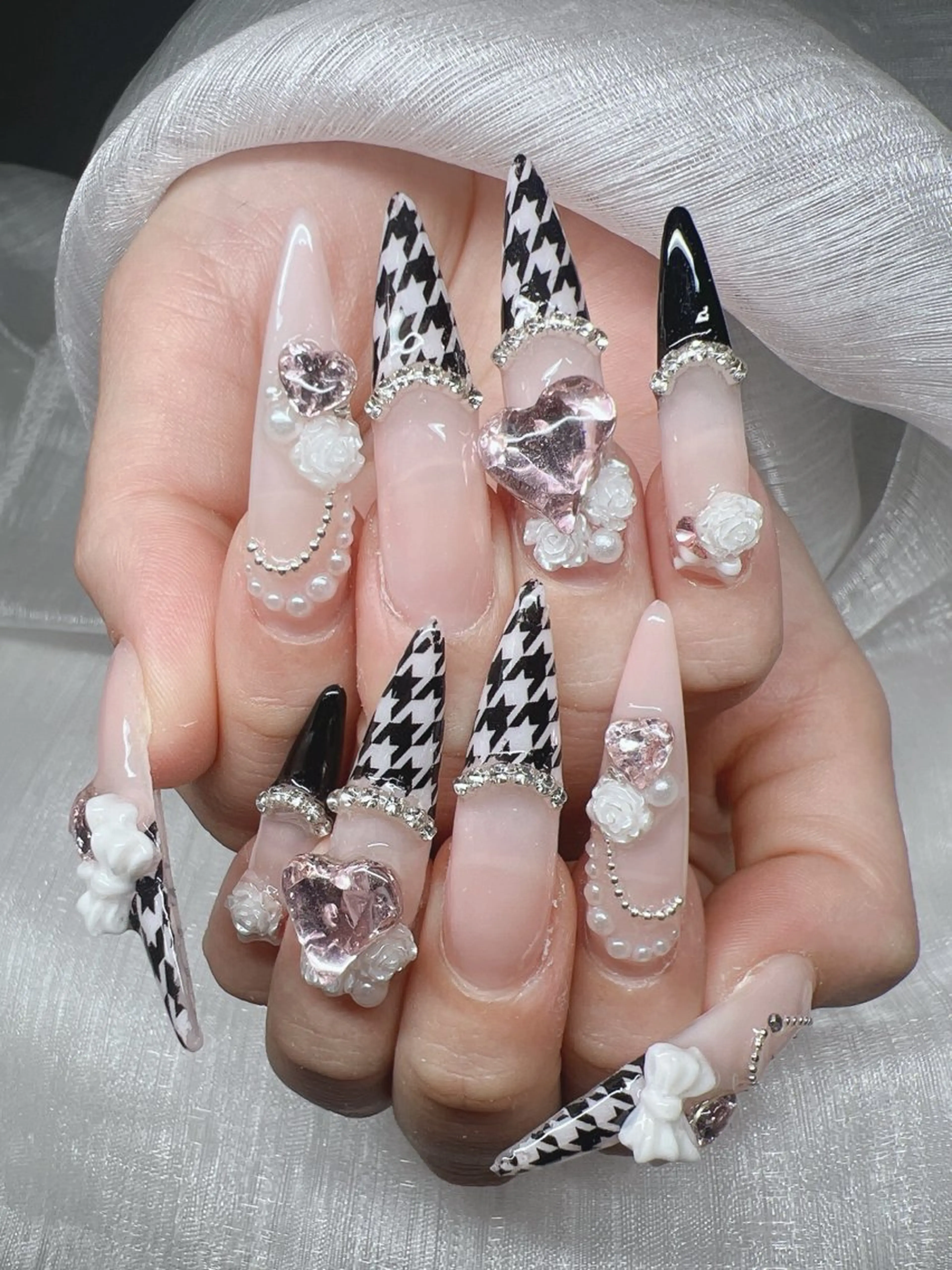 ネイル ハンドネイル Lee Nails チップ長さだし専門店のネイルデザイン