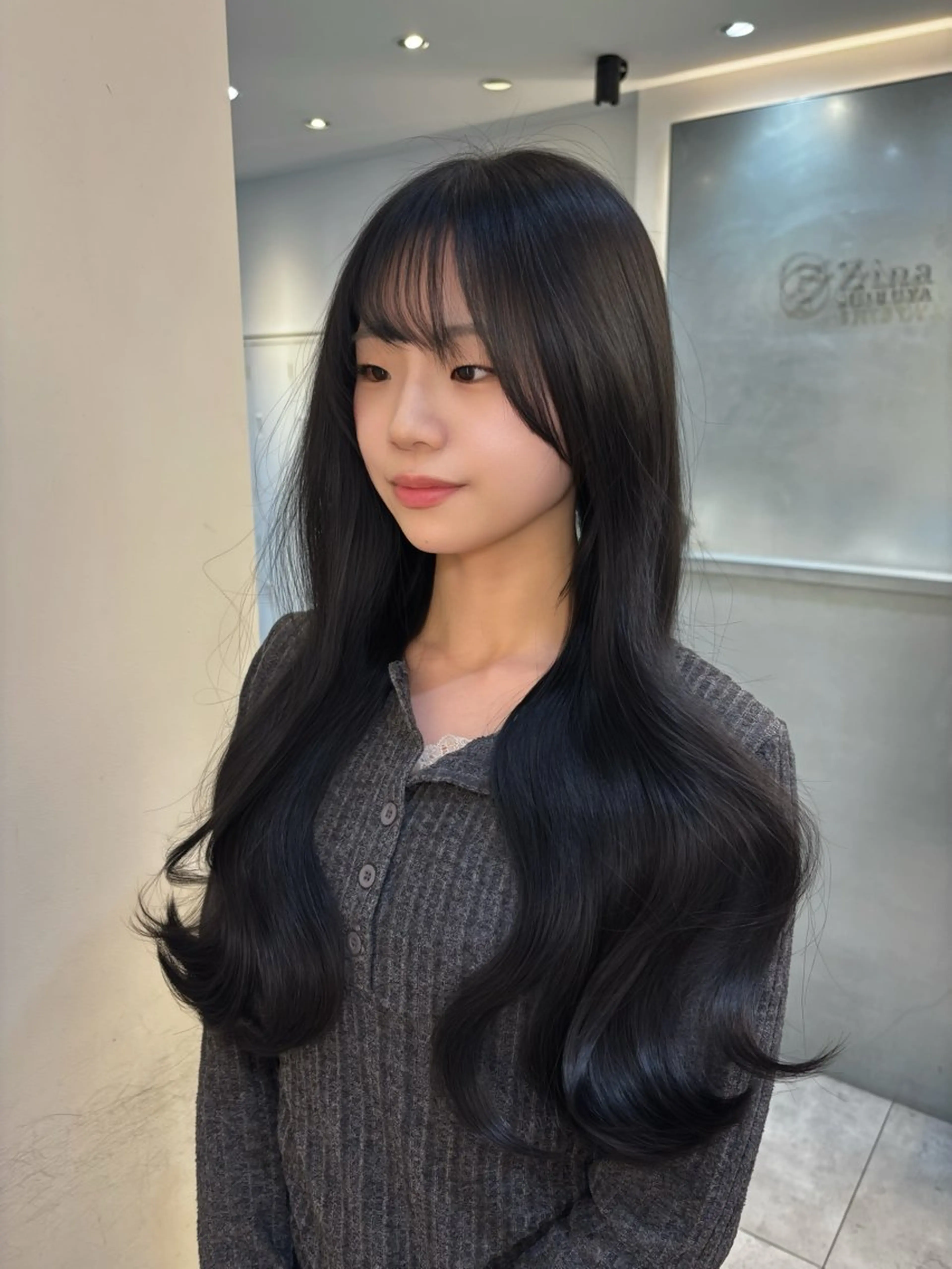 ロング 韓国風ヘア ヘアカラー トリートメント 🍀祥吾🍀レイヤー 艶髪❣️髪質改善❤️のヘアスタイル