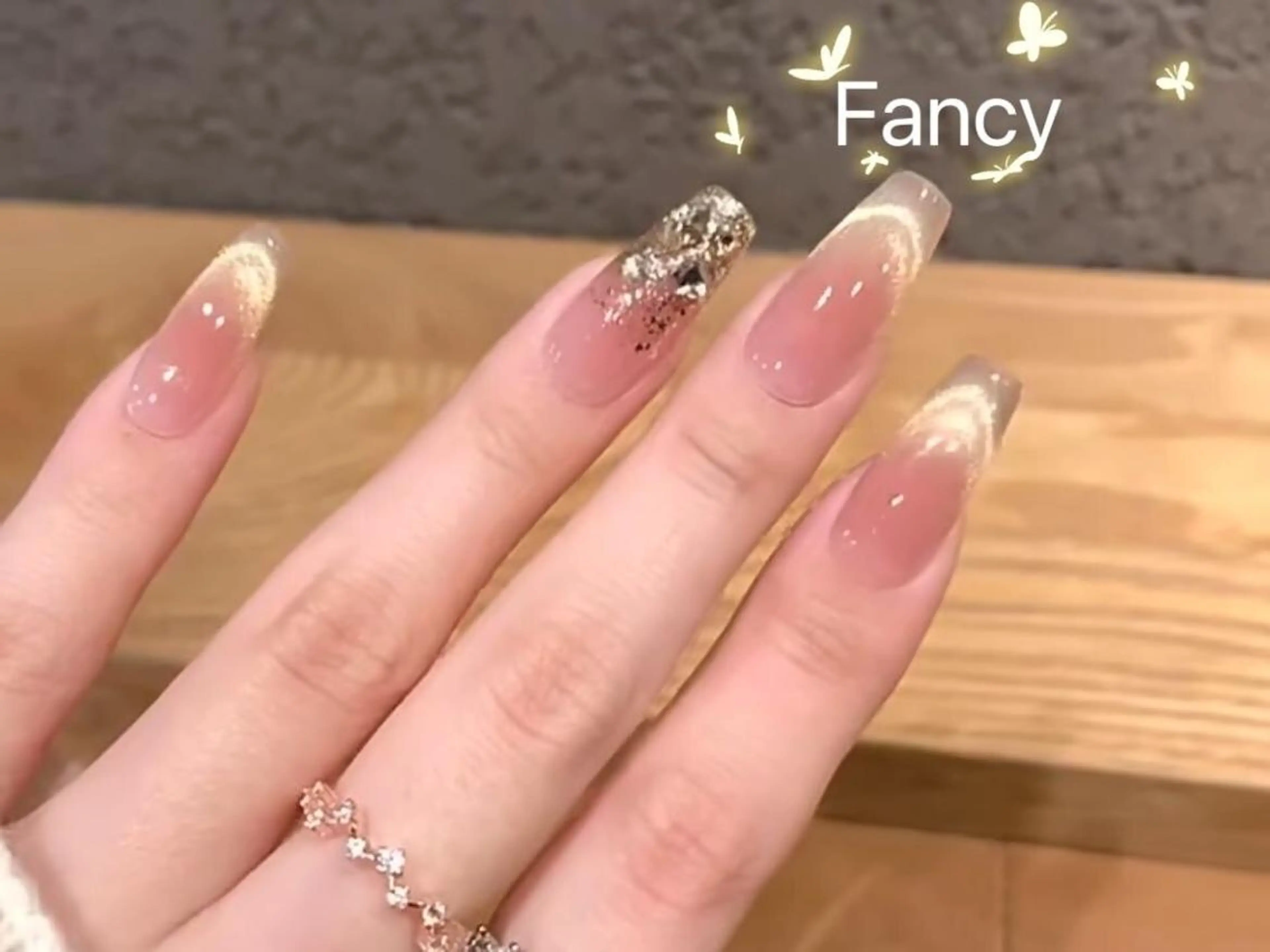 ネイル チークネイル 長さ出し フットネイル フレンチネイル ジェルネイル Fancy ネイルサロンのネイルデザイン