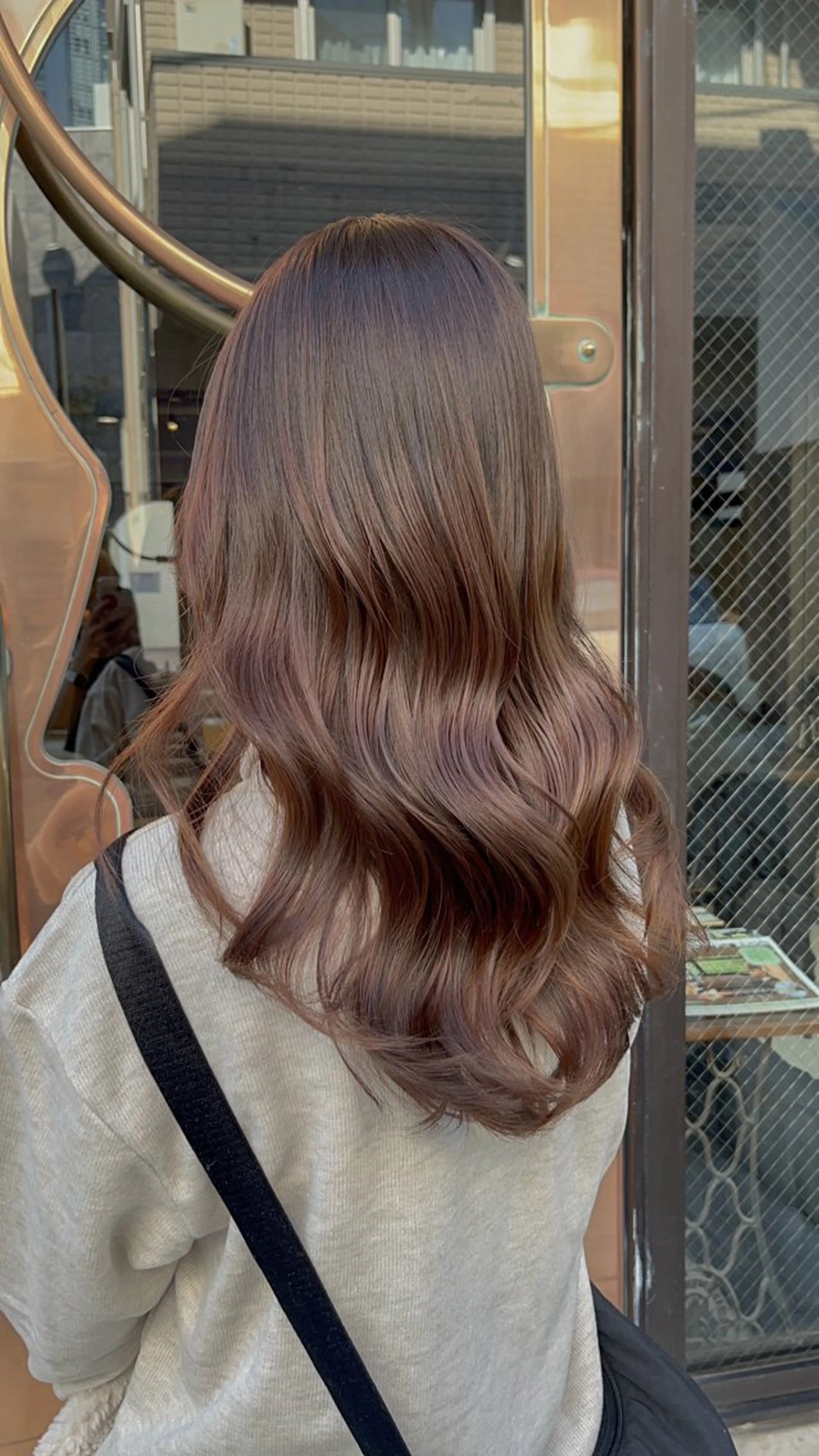 【人気No. 2❤️🔥】透明感抜群イルミナカラー+カット+最新トリートメント#イルミナカラーの写真