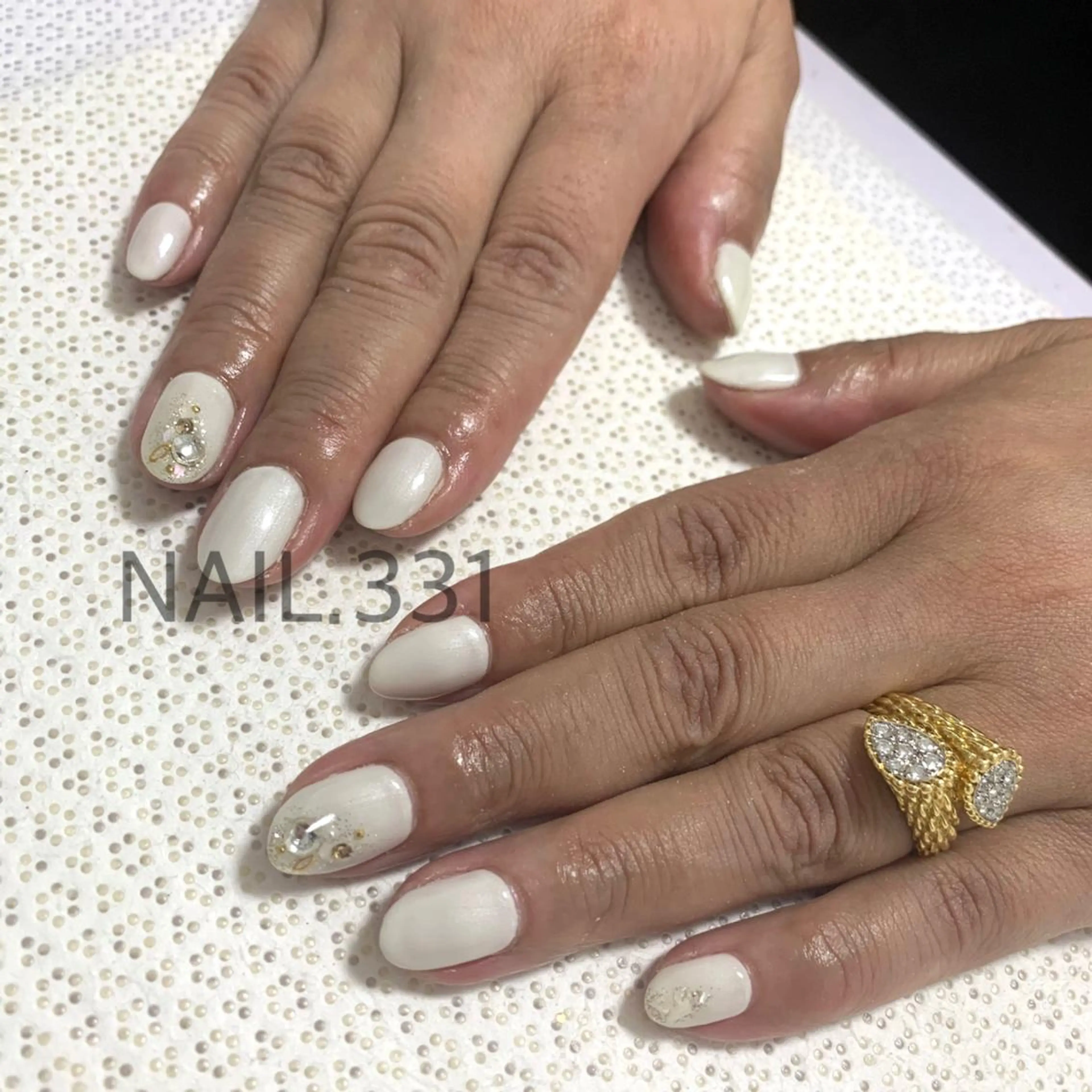 ネイル オーロラネイル フラッシュネイル ラメ(グリッター) マグネットネイル ニュアンスネイル Nail 331のネイルデザイン