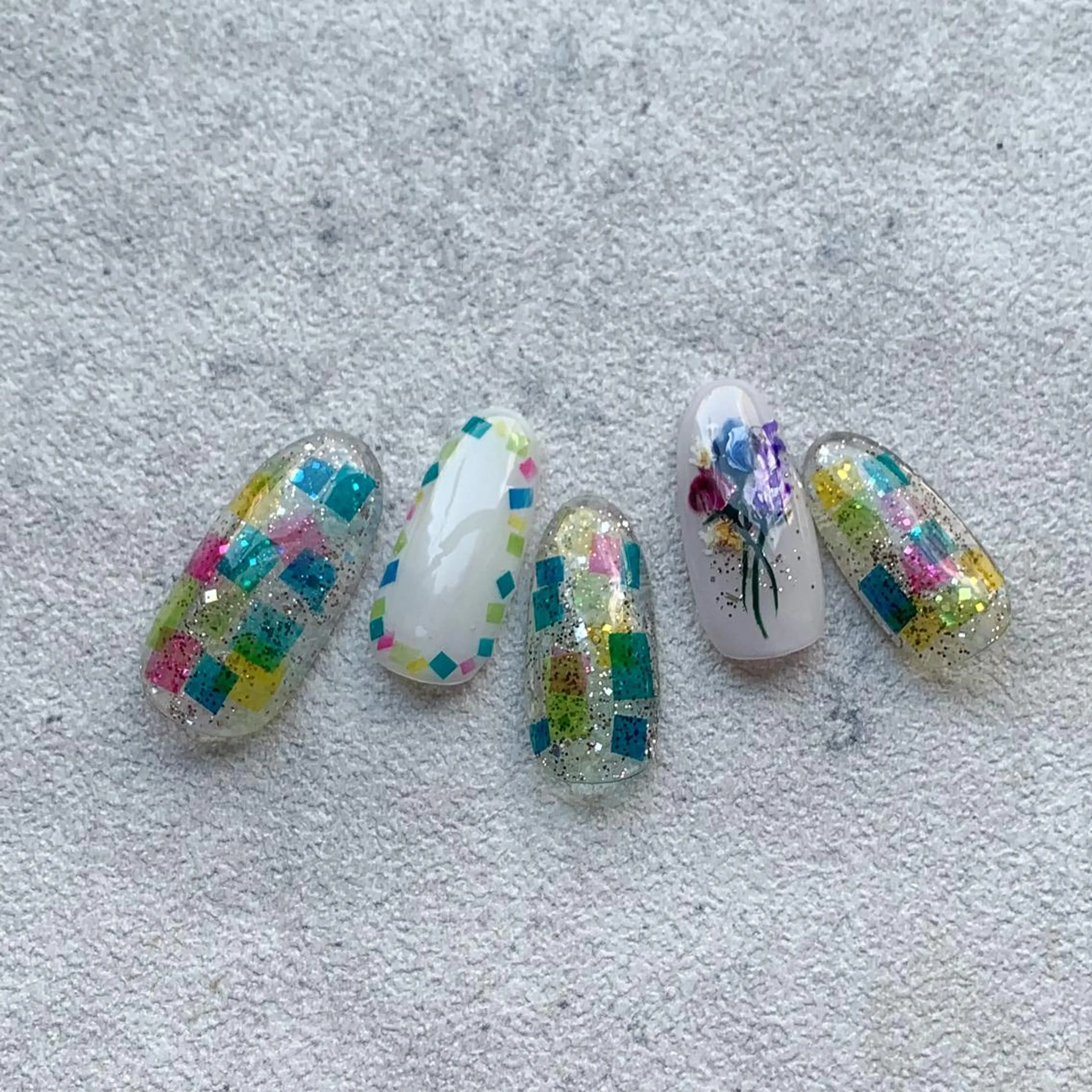 ネイル ハンドネイル FIORITURA aiのネイルデザイン