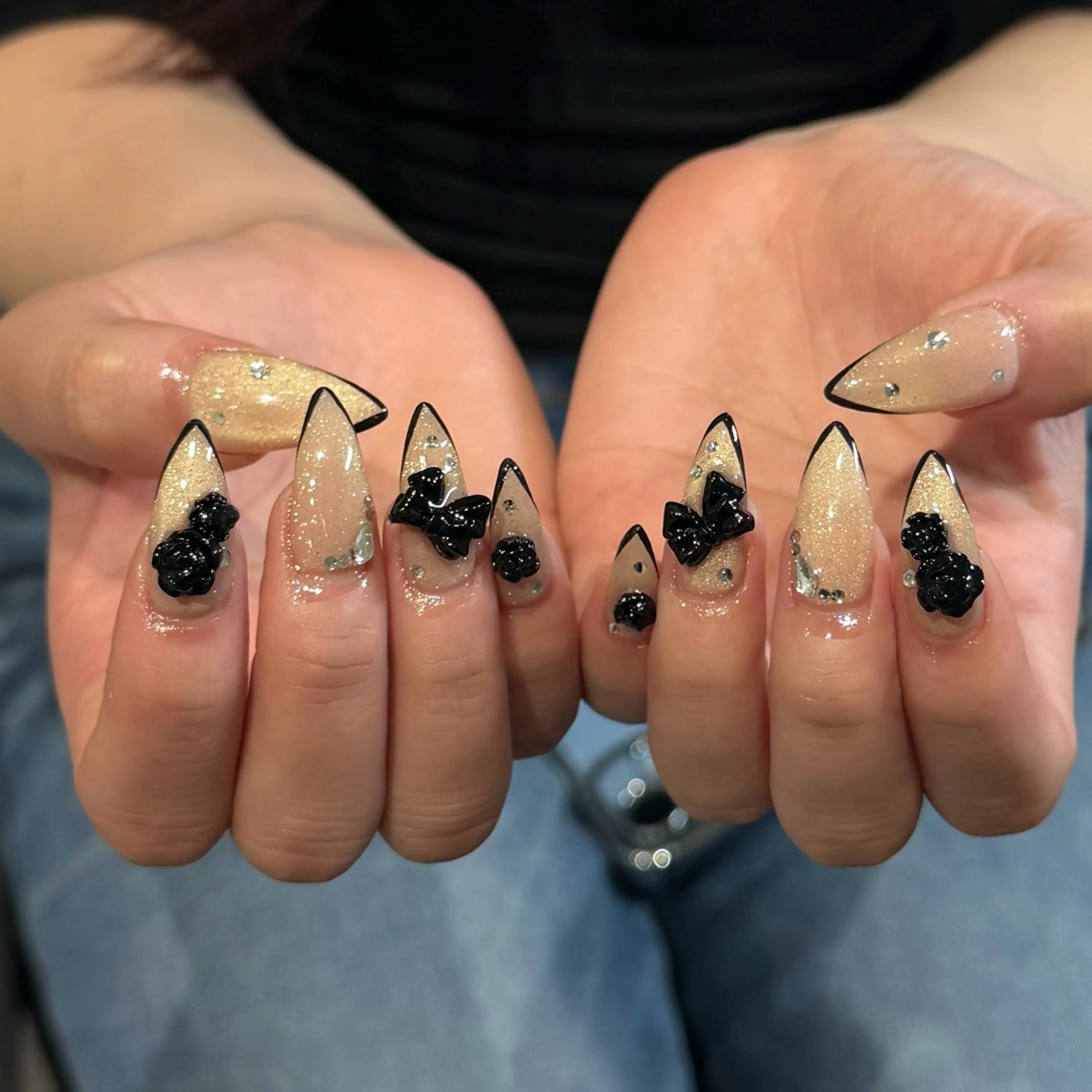 ネイル ハンドネイル IROHA NAIL Kurumi🪽🫧のネイルデザイン