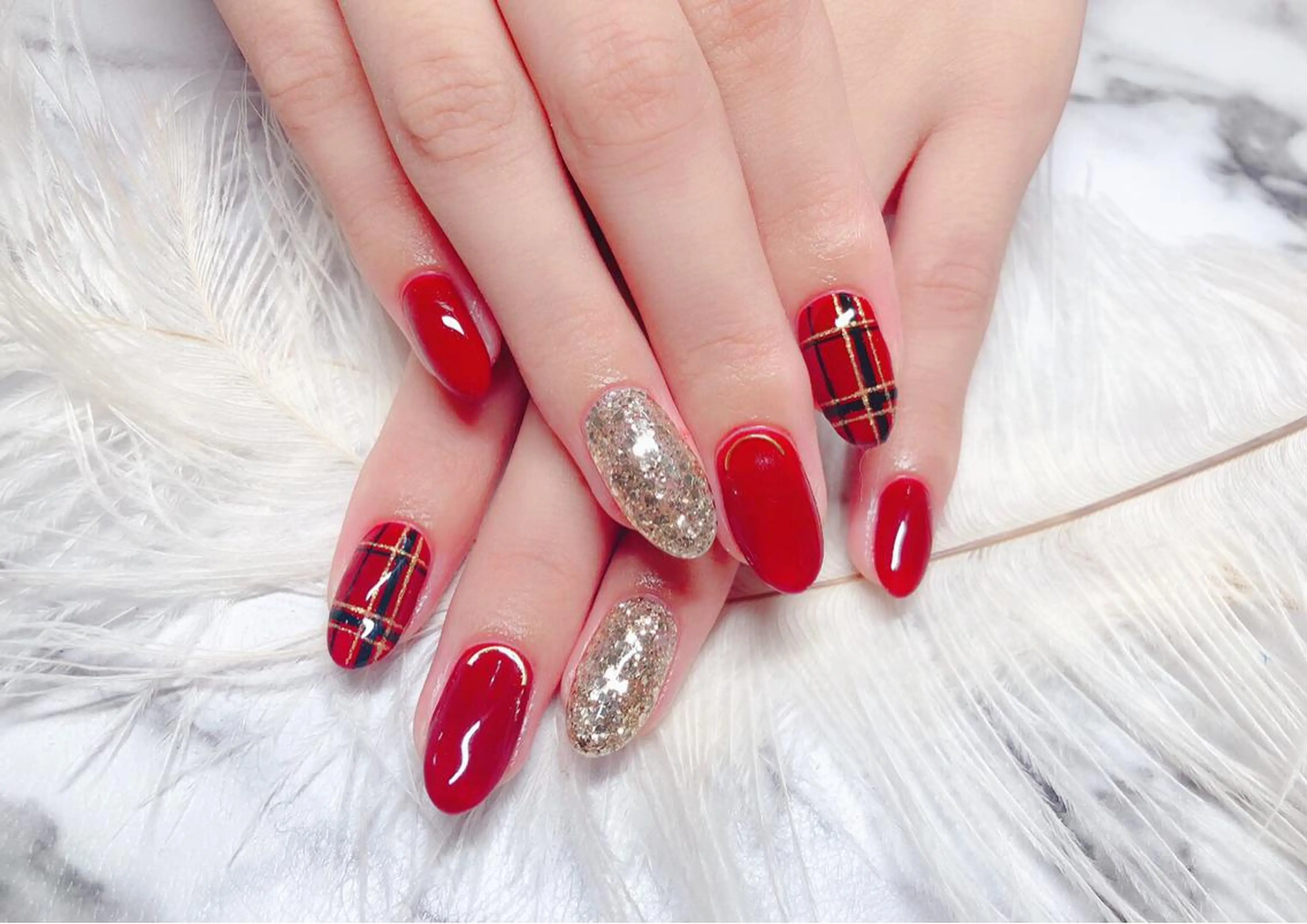 ネイル ハンドネイル マジック ミラーのネイルデザイン