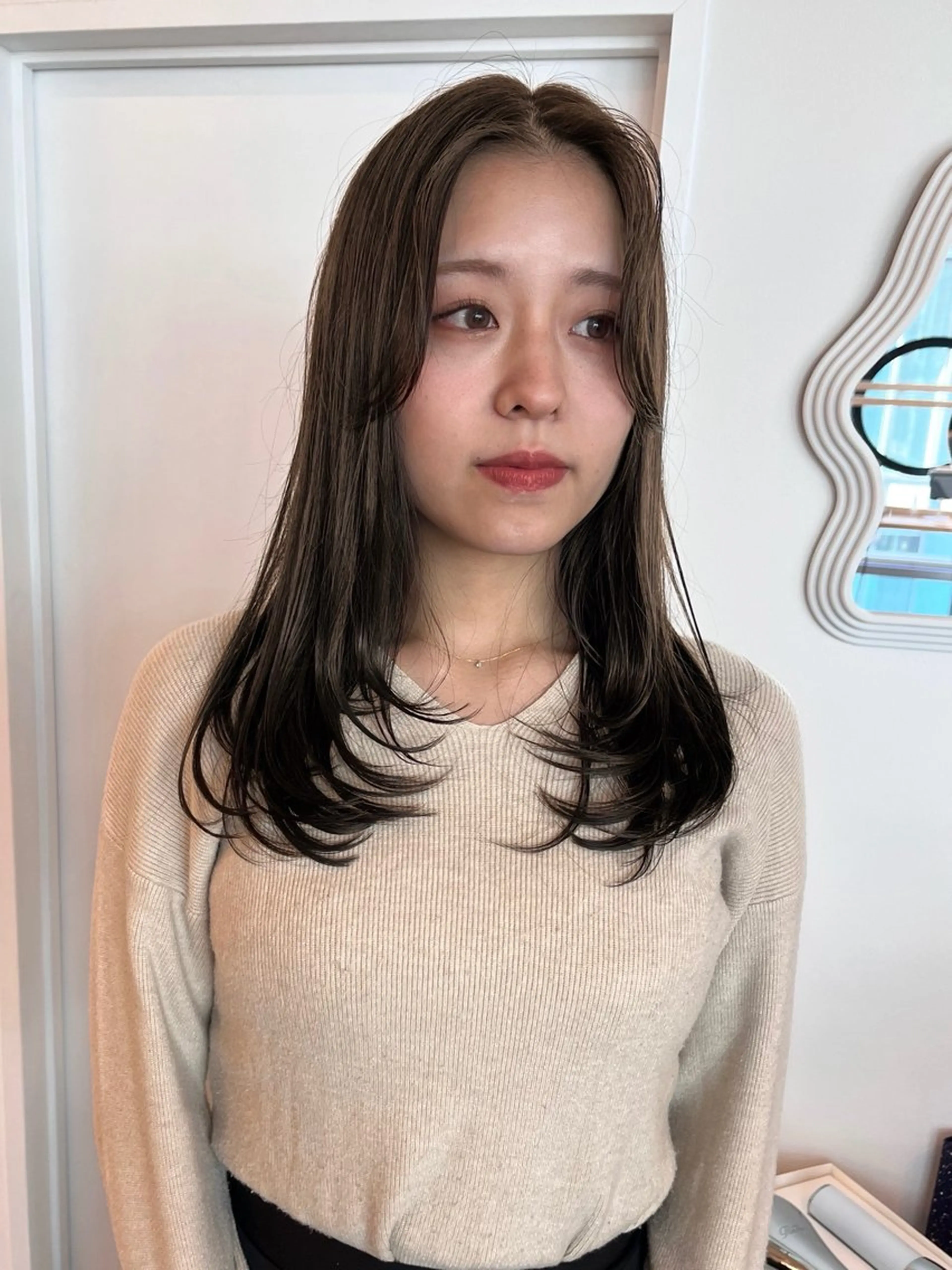 ロング カラー アッシュ ベージュカラー レイヤーカット レイヤーカット/韓国 ヘア/ honokaのヘアスタイル