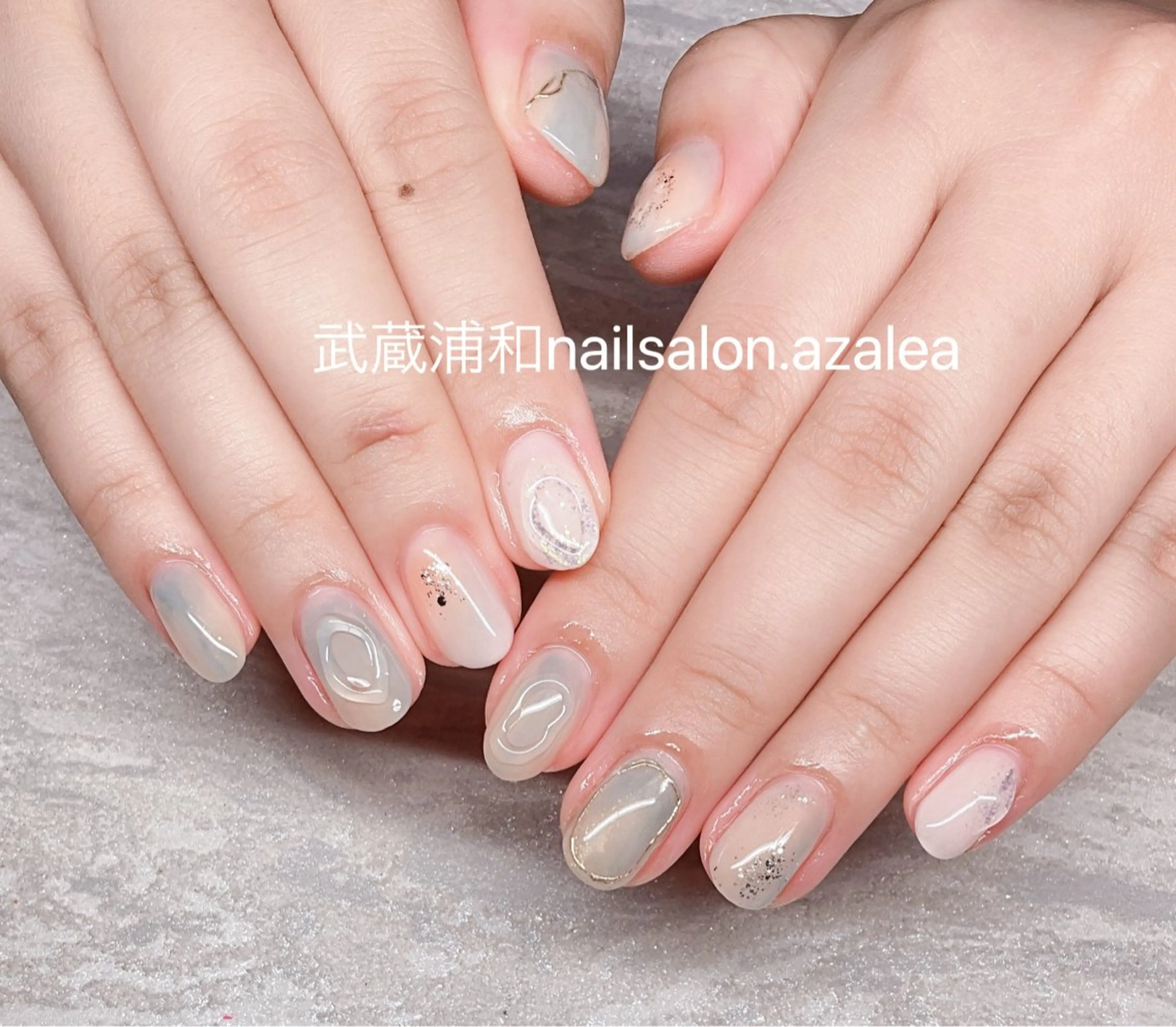 ネイル ハンドネイル R inのネイルデザイン