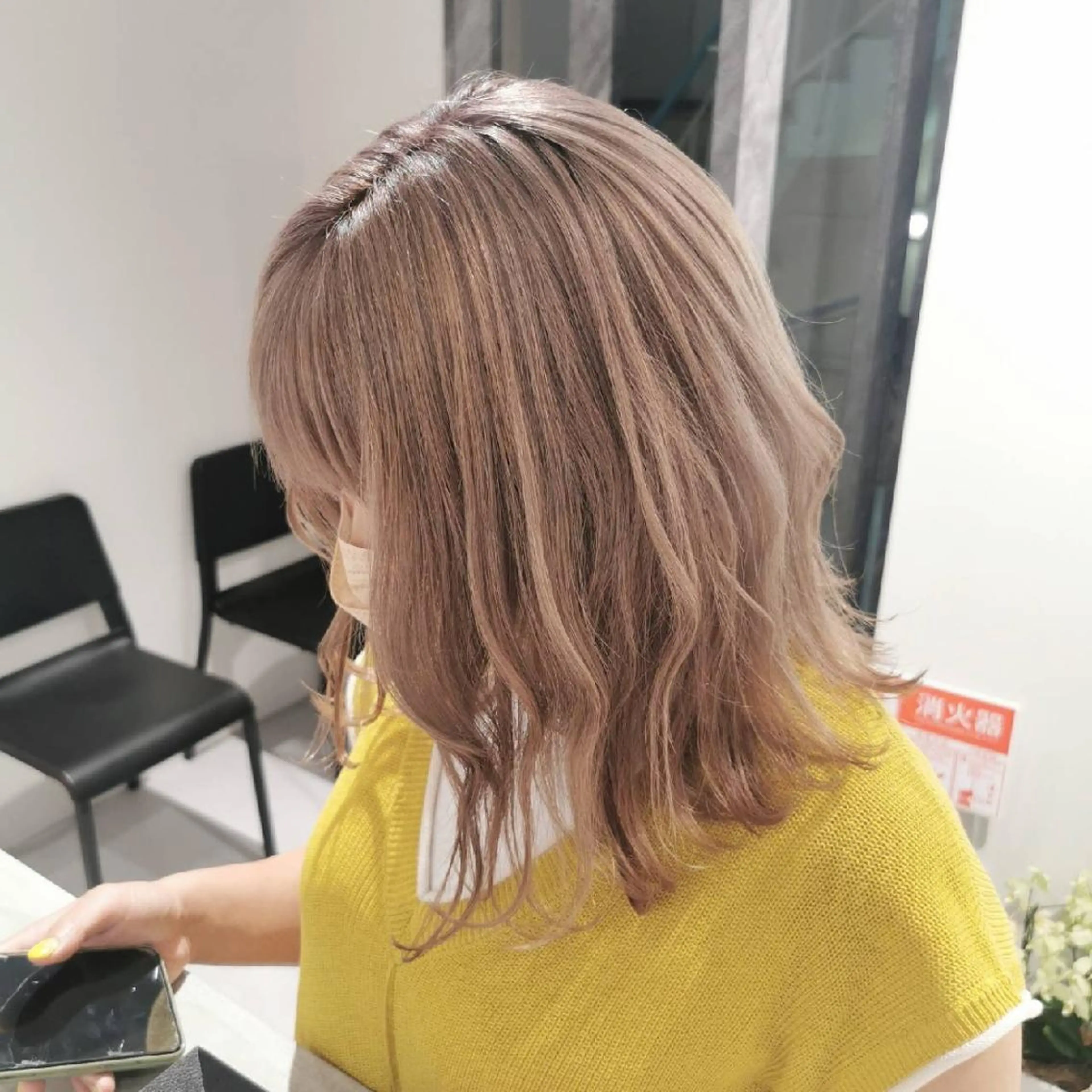 ミディアム ヘアカラー Luisハイライト　 喜連瓜破、髪質改善のヘアスタイル