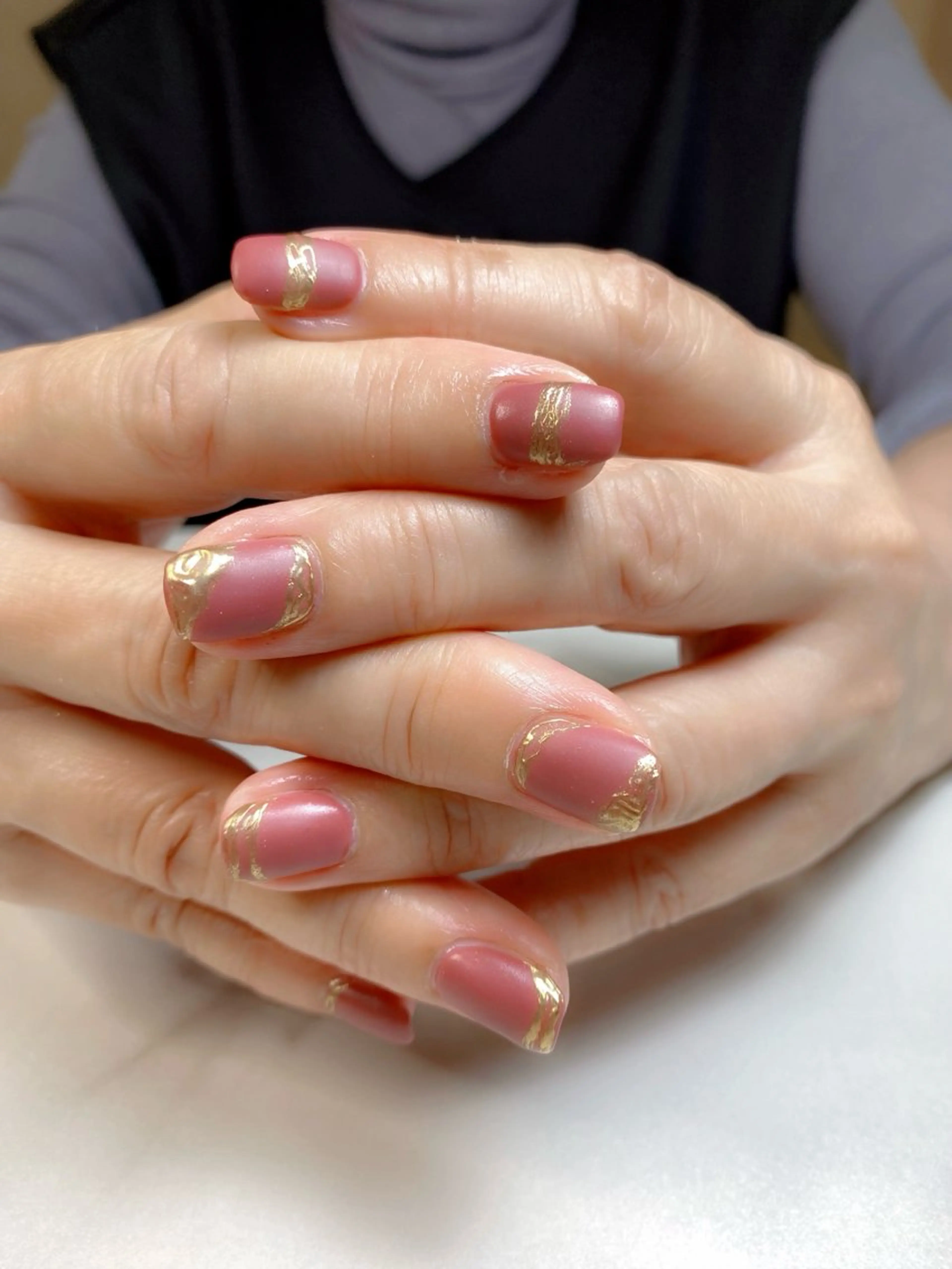ネイル マットネイル ミラーネイル 赤色 iro+ nailのネイルデザイン