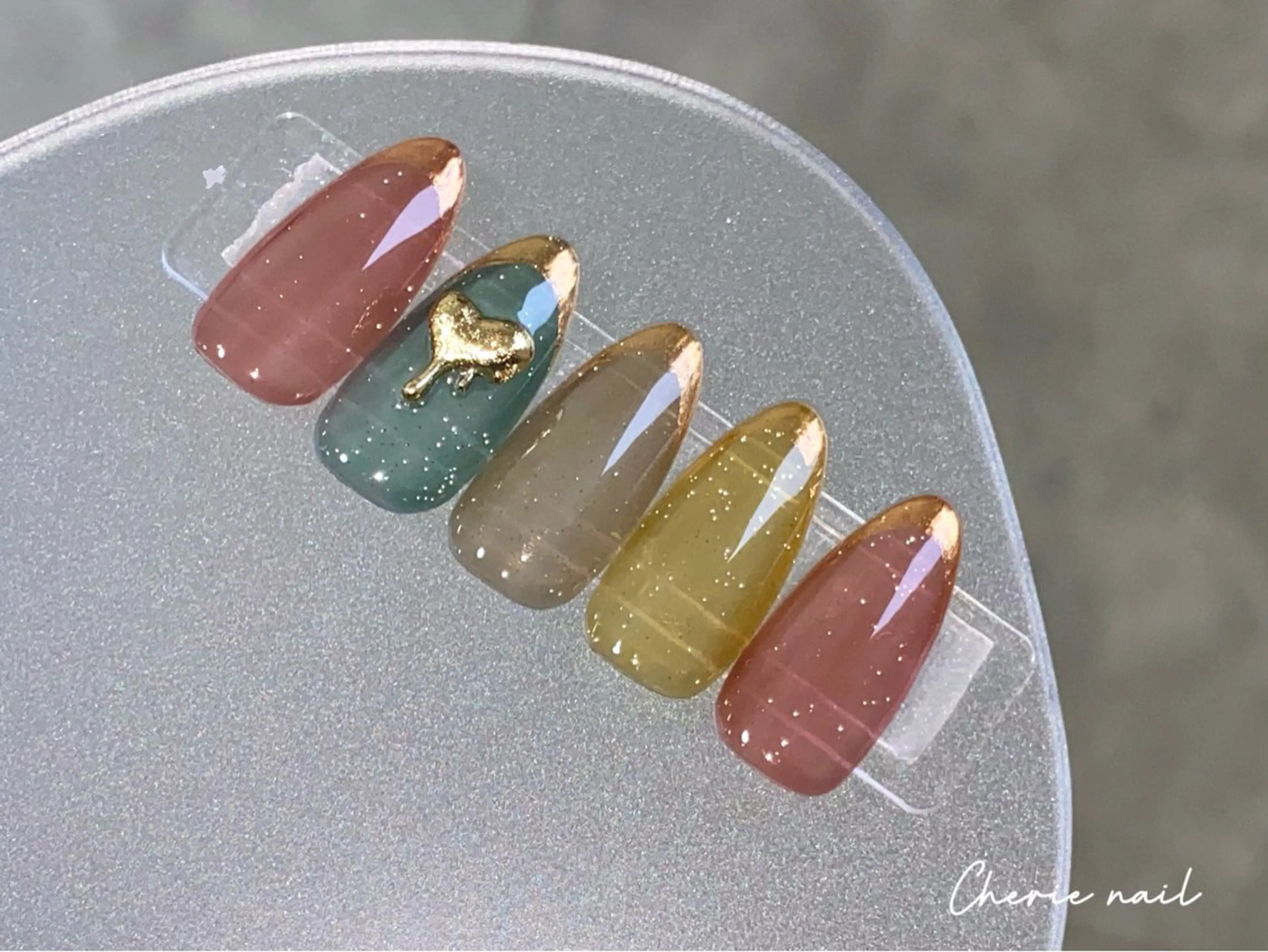 ネイル フラッシュネイル フレンチネイル ジェルネイル ハート ミラーネイル ハンドネイル Cherienail yunaのネイルデザイン