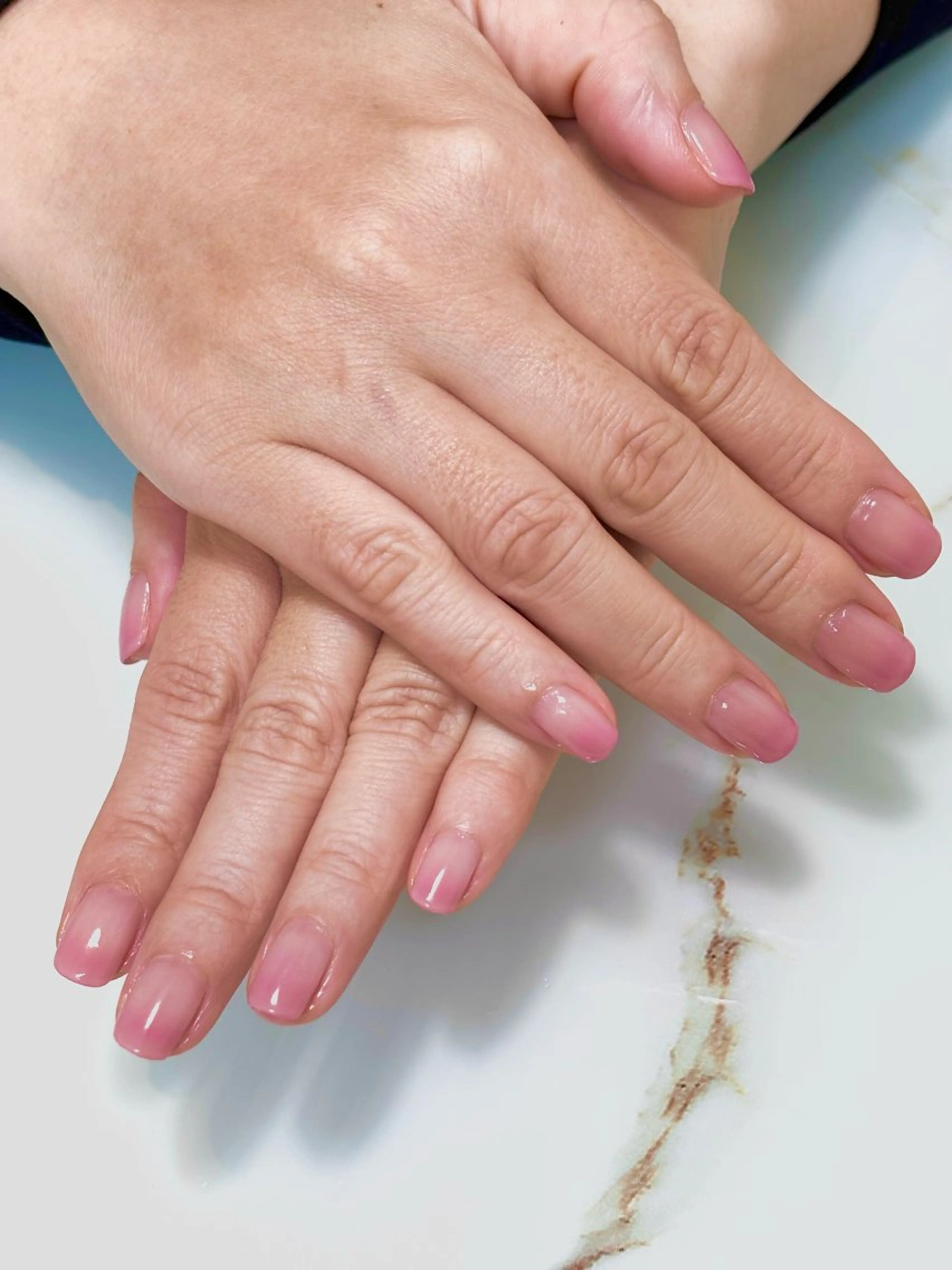 ネイル グラデーション 市川 沙希子のネイルデザイン