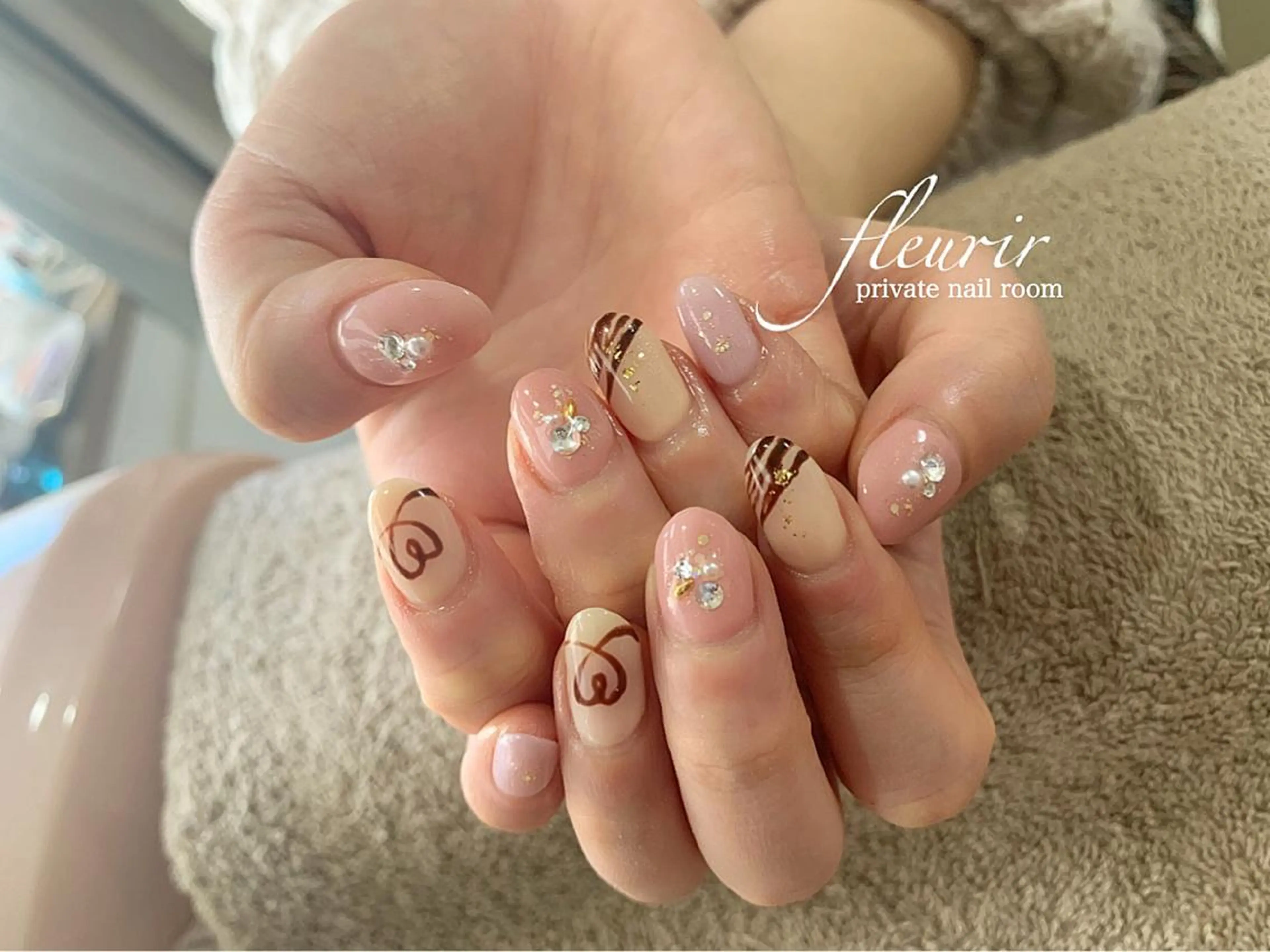 ネイル アートネイル ゴールド ラメ(グリッター) ワンカラーネイル ピンク フルリール 【プライベートサロンのネイルデザイン