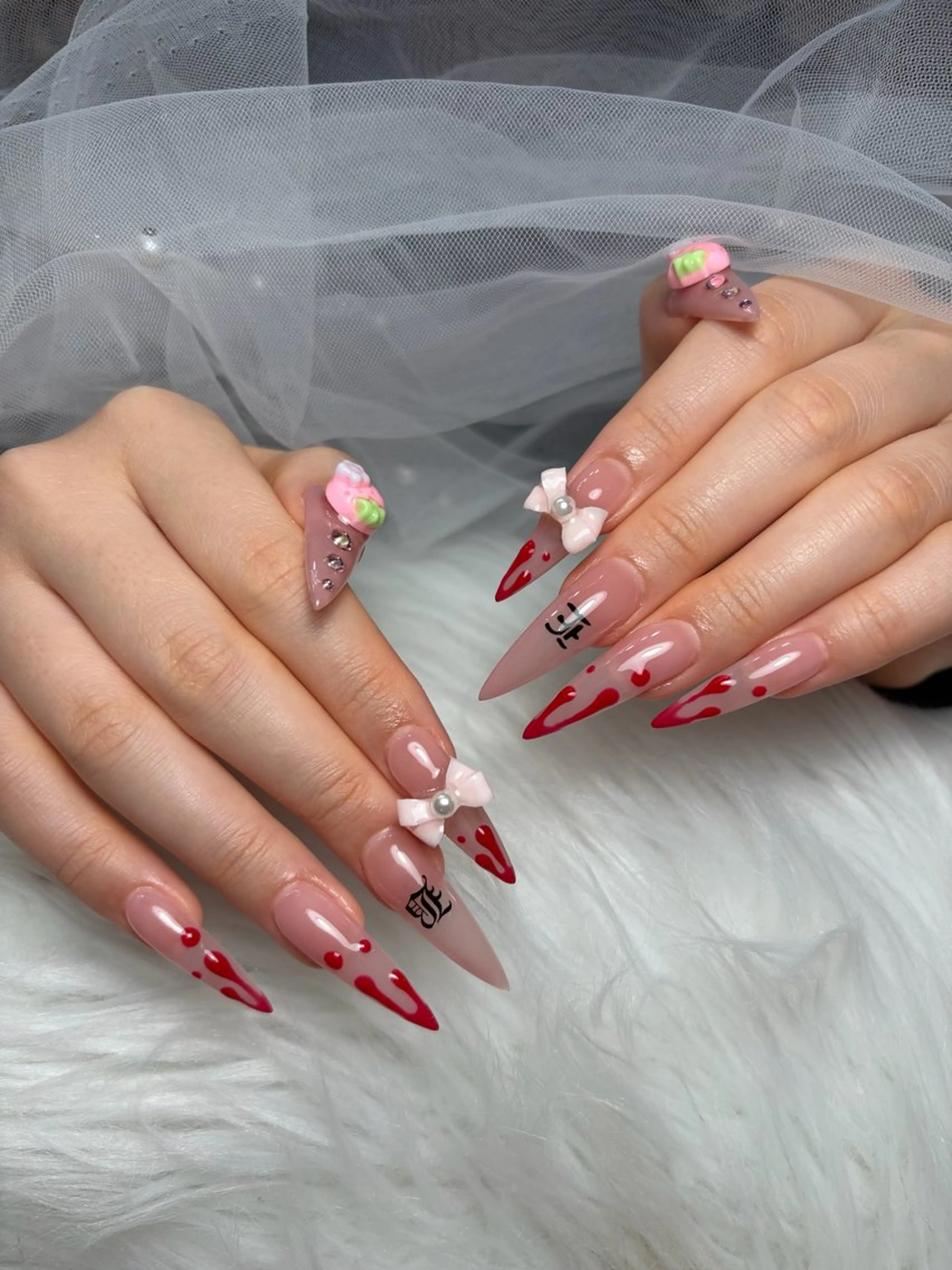 ネイル アートネイル 長さ出し ジェルネイル 韓国ネイル マグネットネイル ハンドネイル Cloudy Chan Nailのネイルデザイン