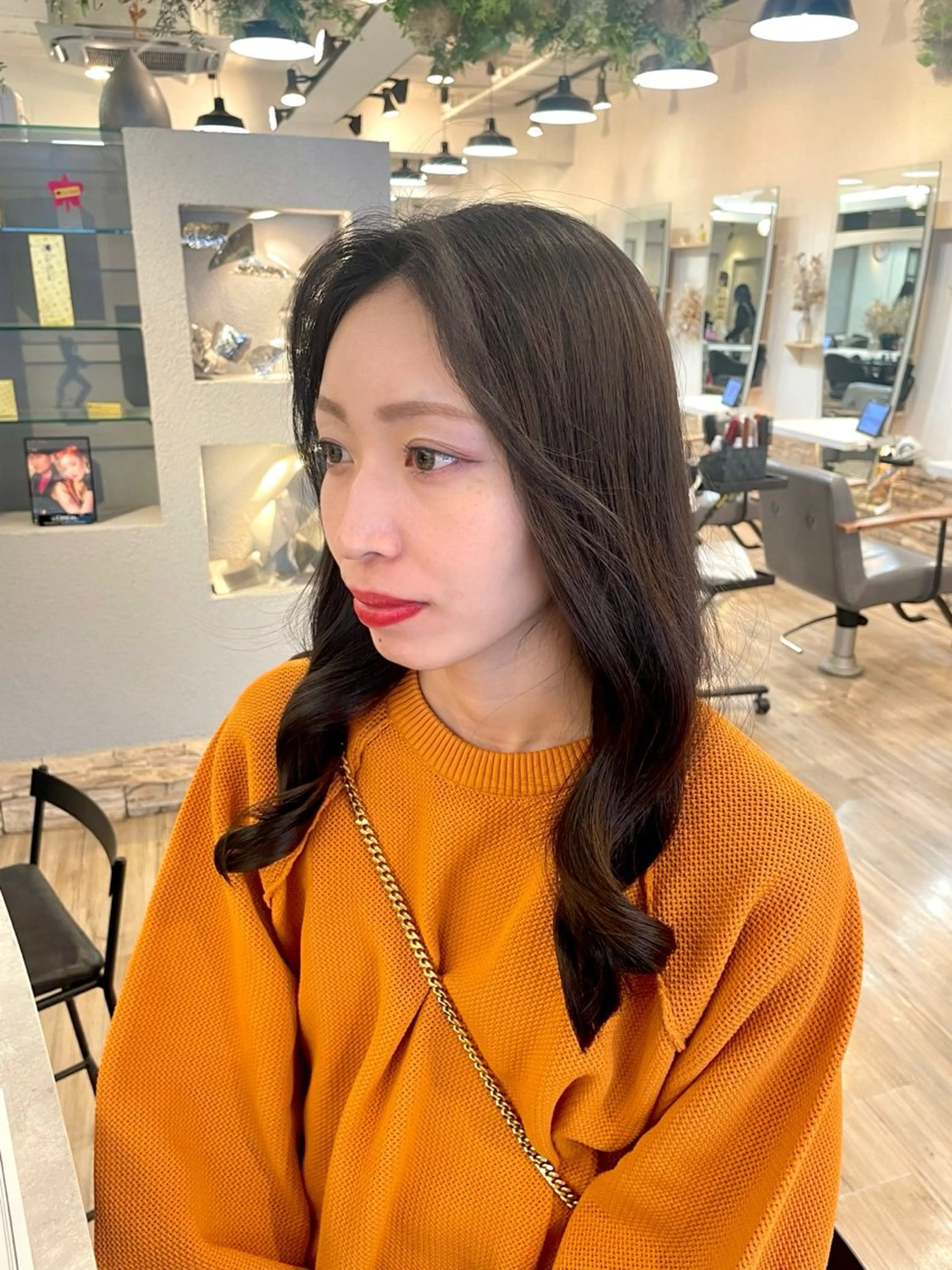 セミロング アッシュ カット ヘアカラー トリートメント VISAGE ba.sk 金子詩帆のヘアスタイル