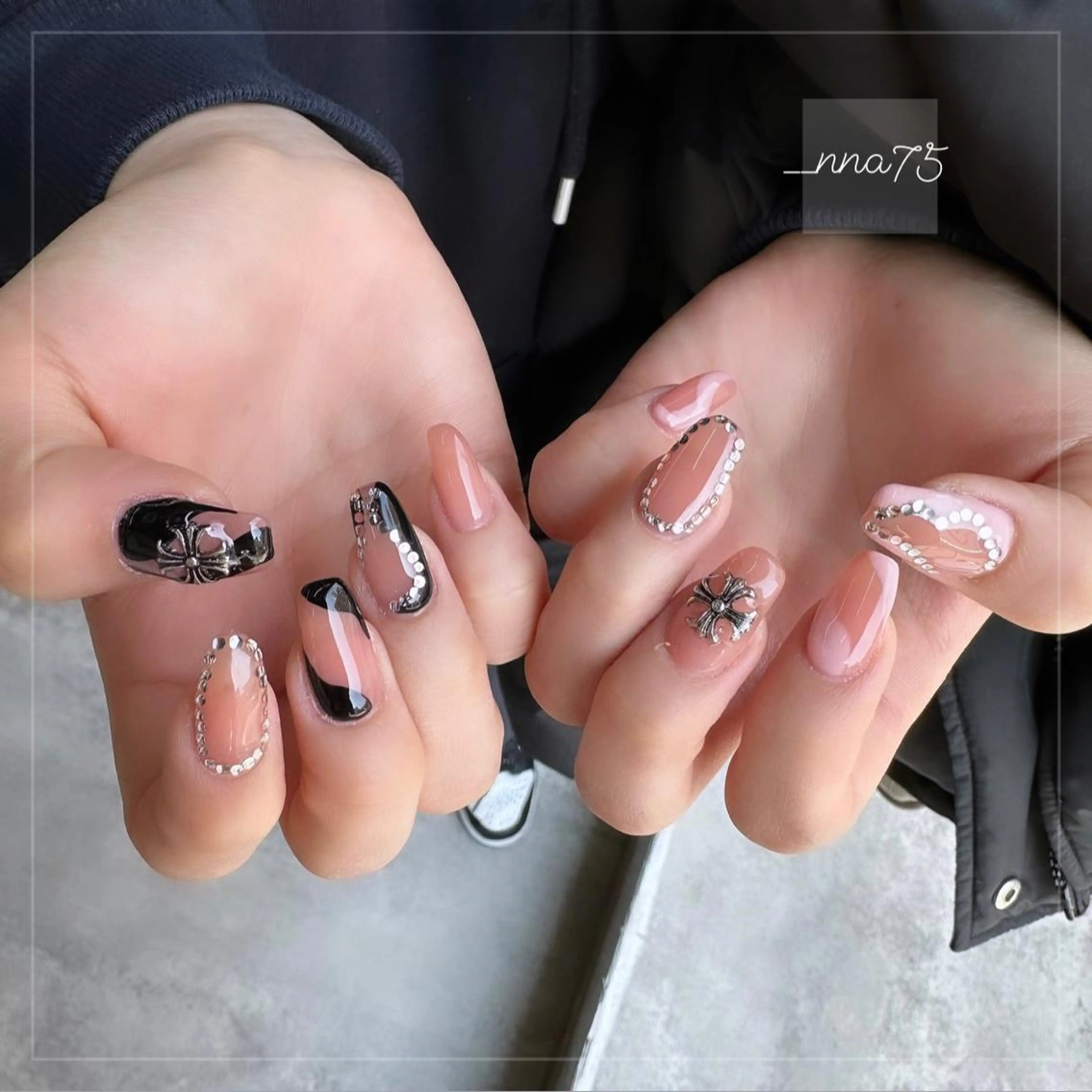 ネイル GRANDE OSU Anna 🧸💛のネイルデザイン