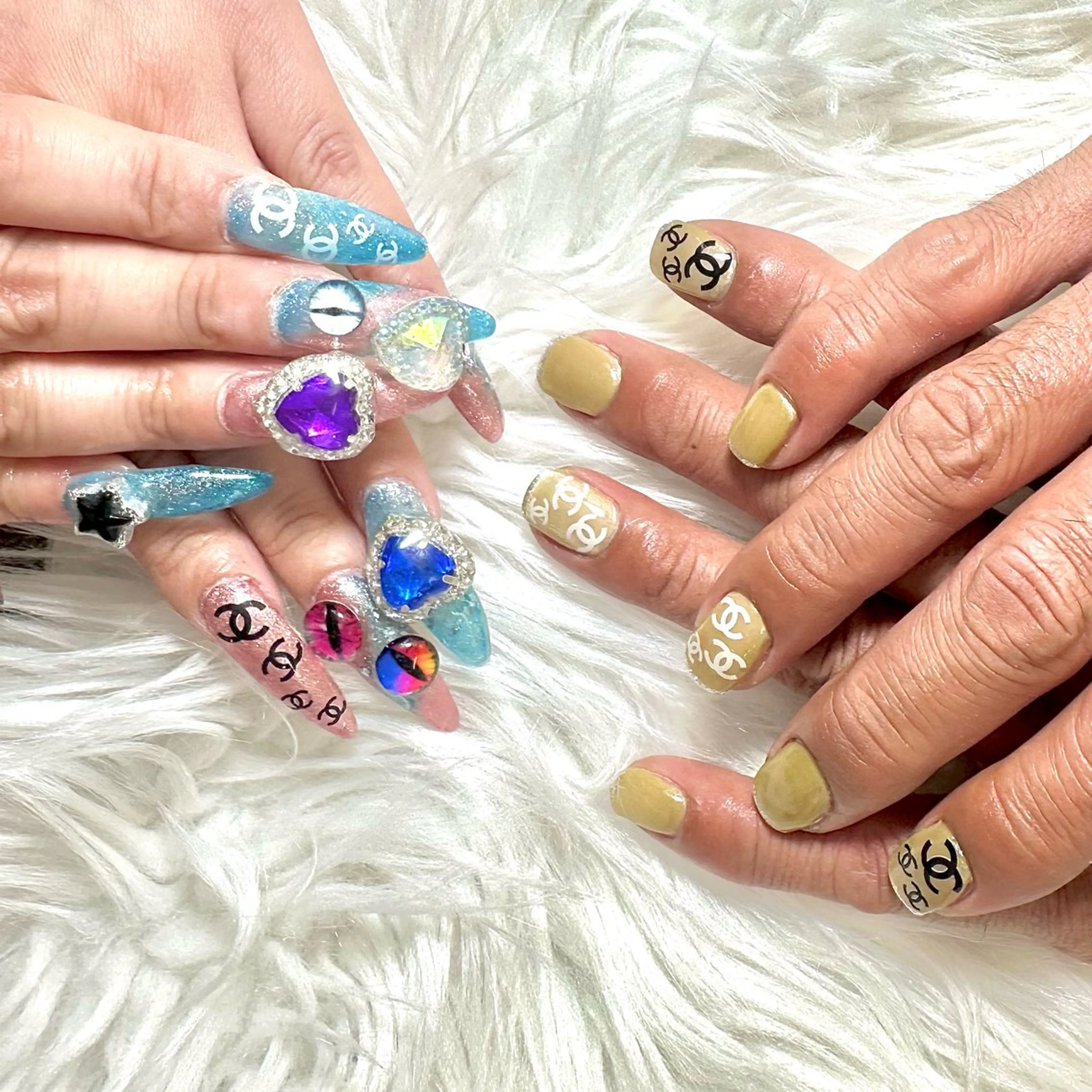 ネイル おそろいネイル ハンドネイル Heartnail Hino Reinaのネイルデザイン