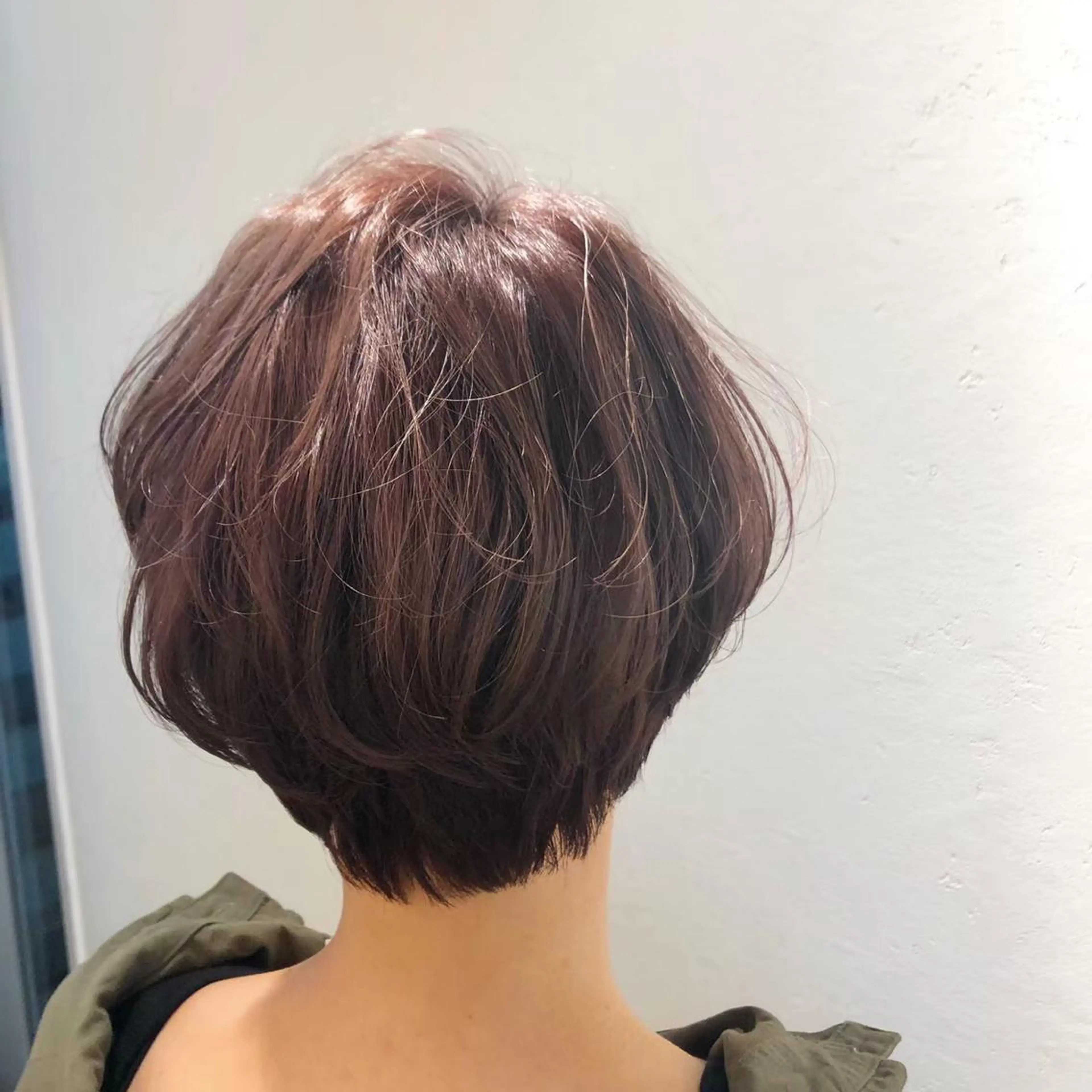 ショート 伊藤 真生のヘアスタイル