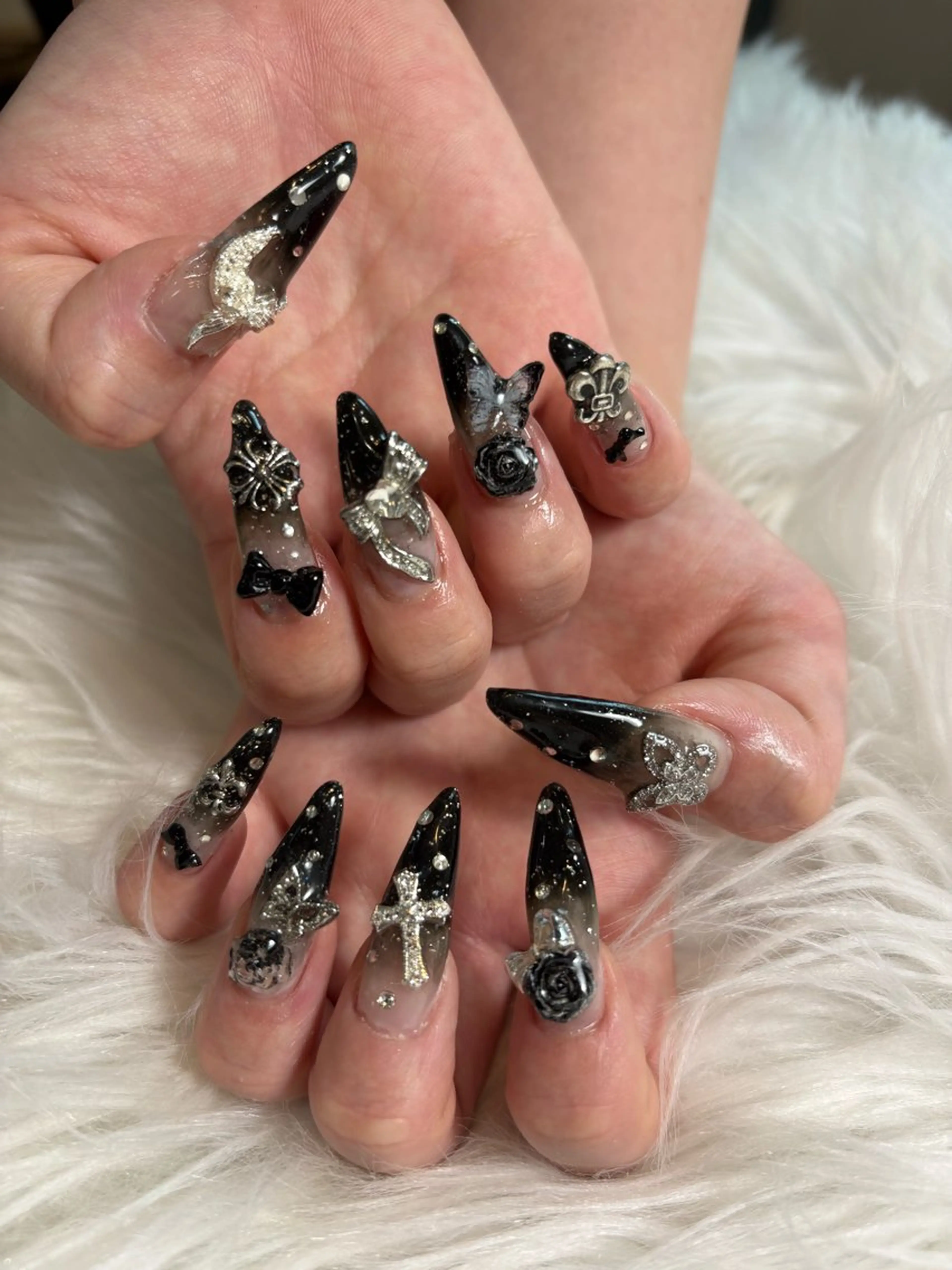 ネイル laninails所属・LANI nailsalonのネイルデザイン