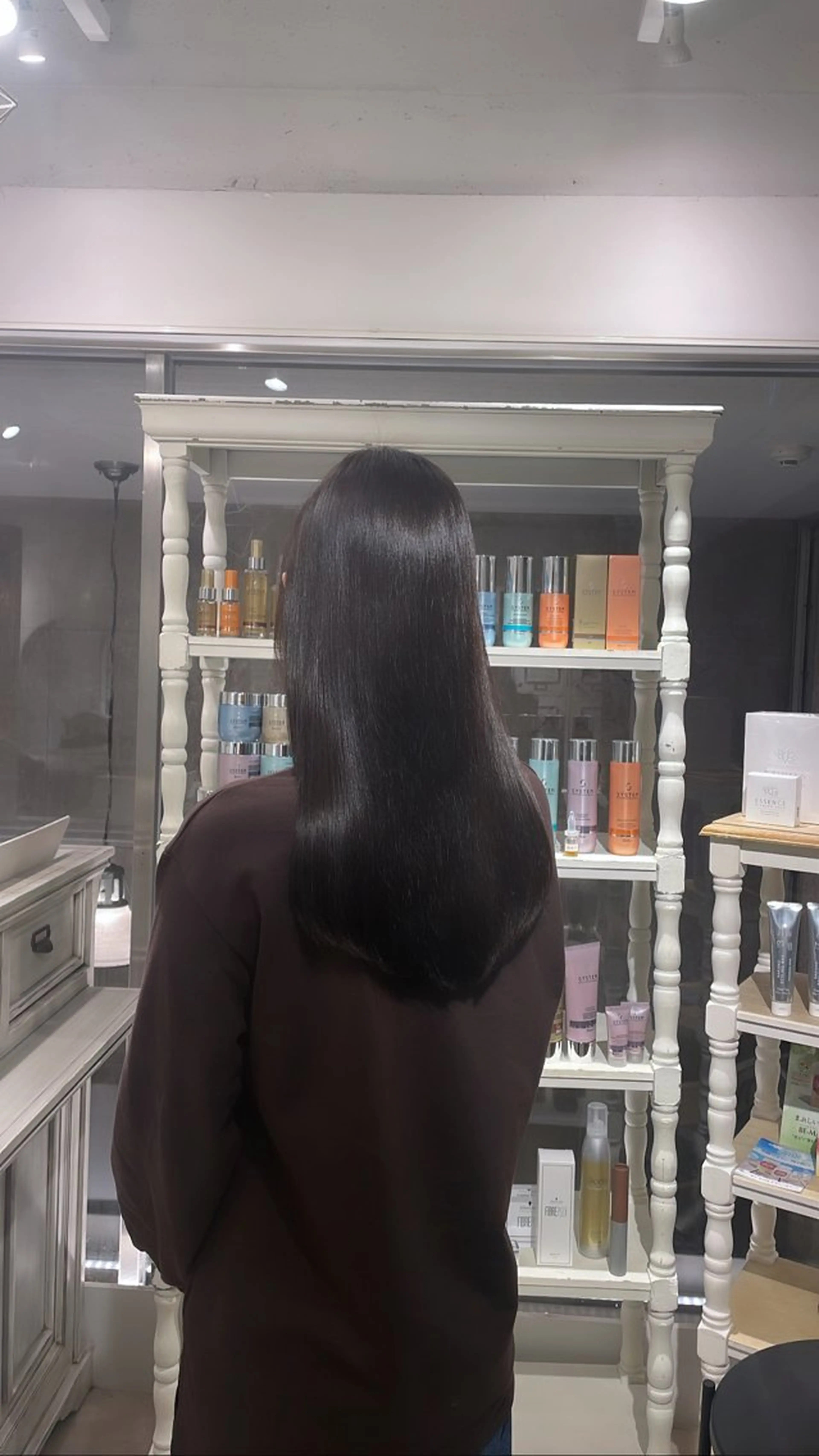 ロング カラー アッシュ ダークアッシュ 髪質改善 トリートメント CreBiA🎀 ayaのマツエク・マツパデザイン