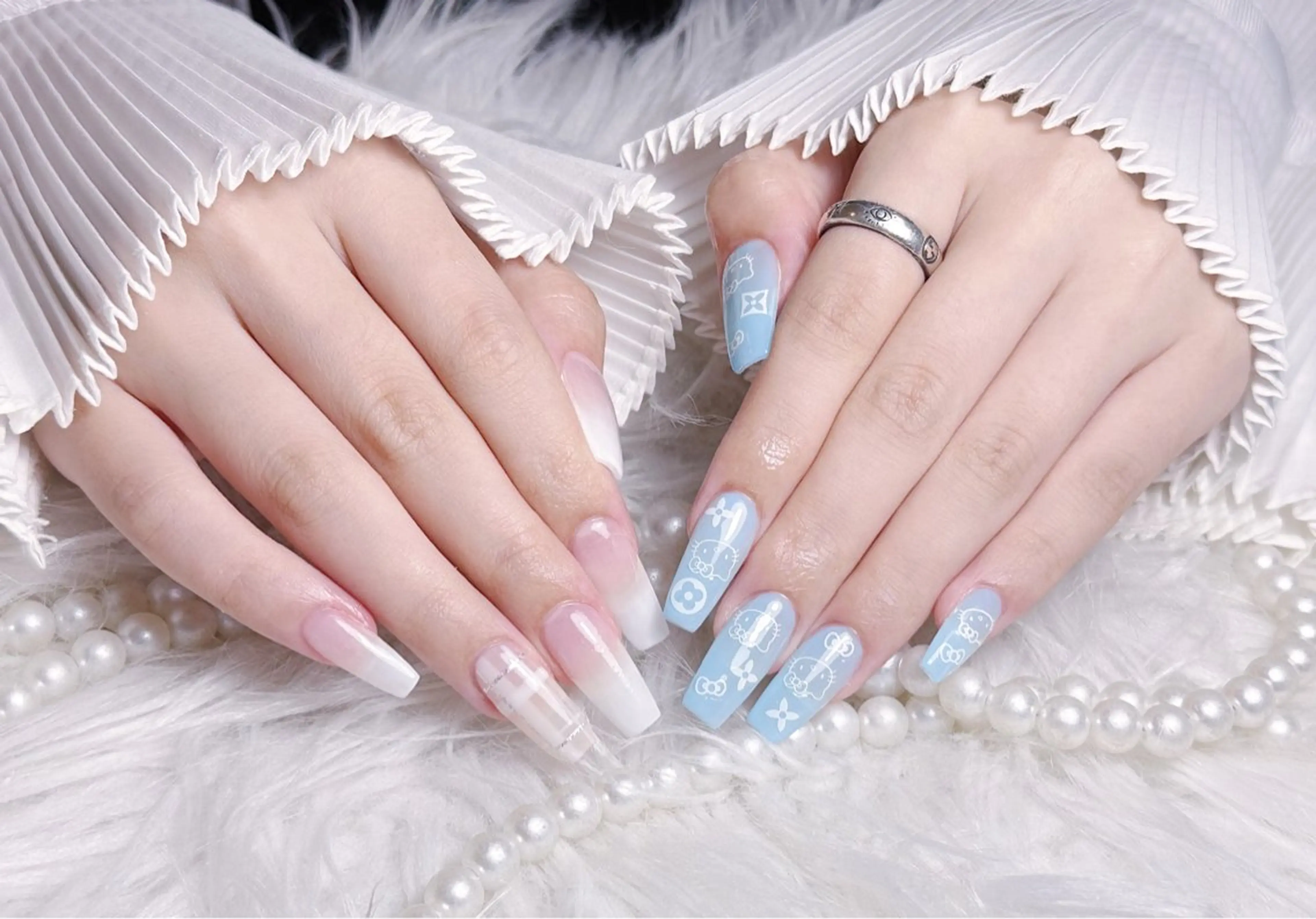 ネイル ☁️Minmin Tsuki💙🩵のネイルデザイン