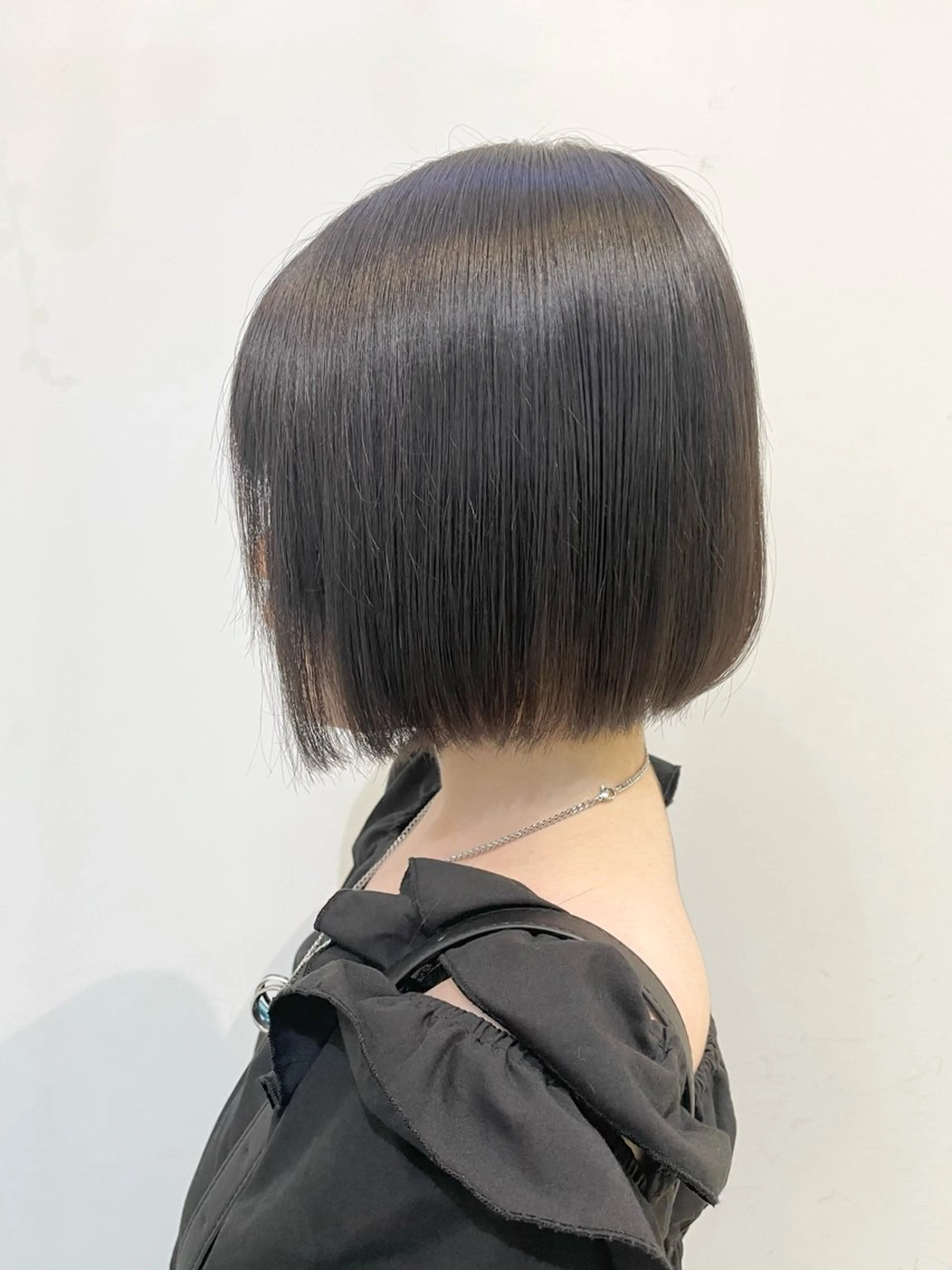 🌧️湿気の時期に🌧️顔周り・前髪縮毛矯正＋前髪カット＋Aujua1stepトリートメント💇‍♀️ポイント縮毛矯正の写真