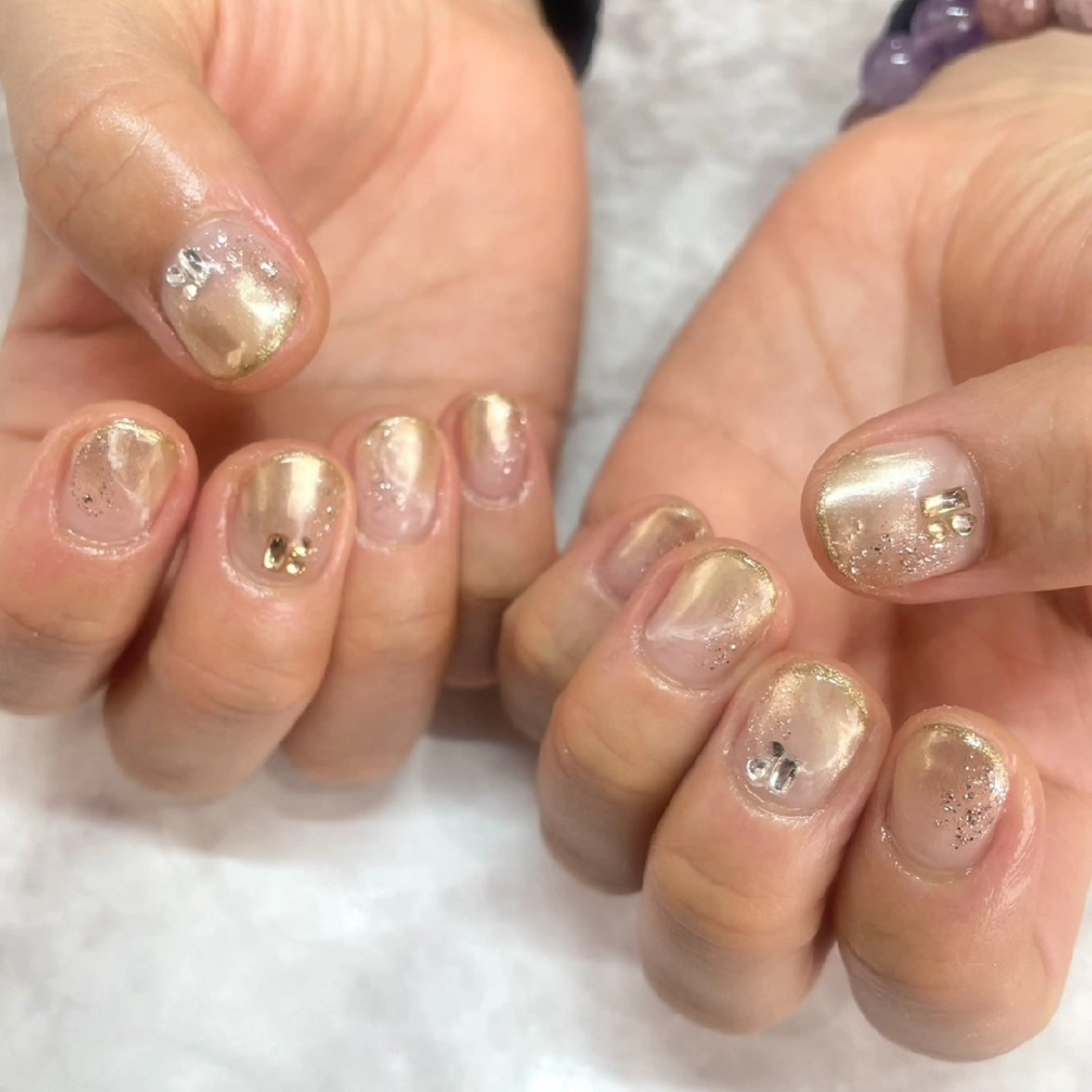 ネイル ミラーネイル ニュアンスネイル ハンドネイル Beautiful Meかえでのネイルデザイン