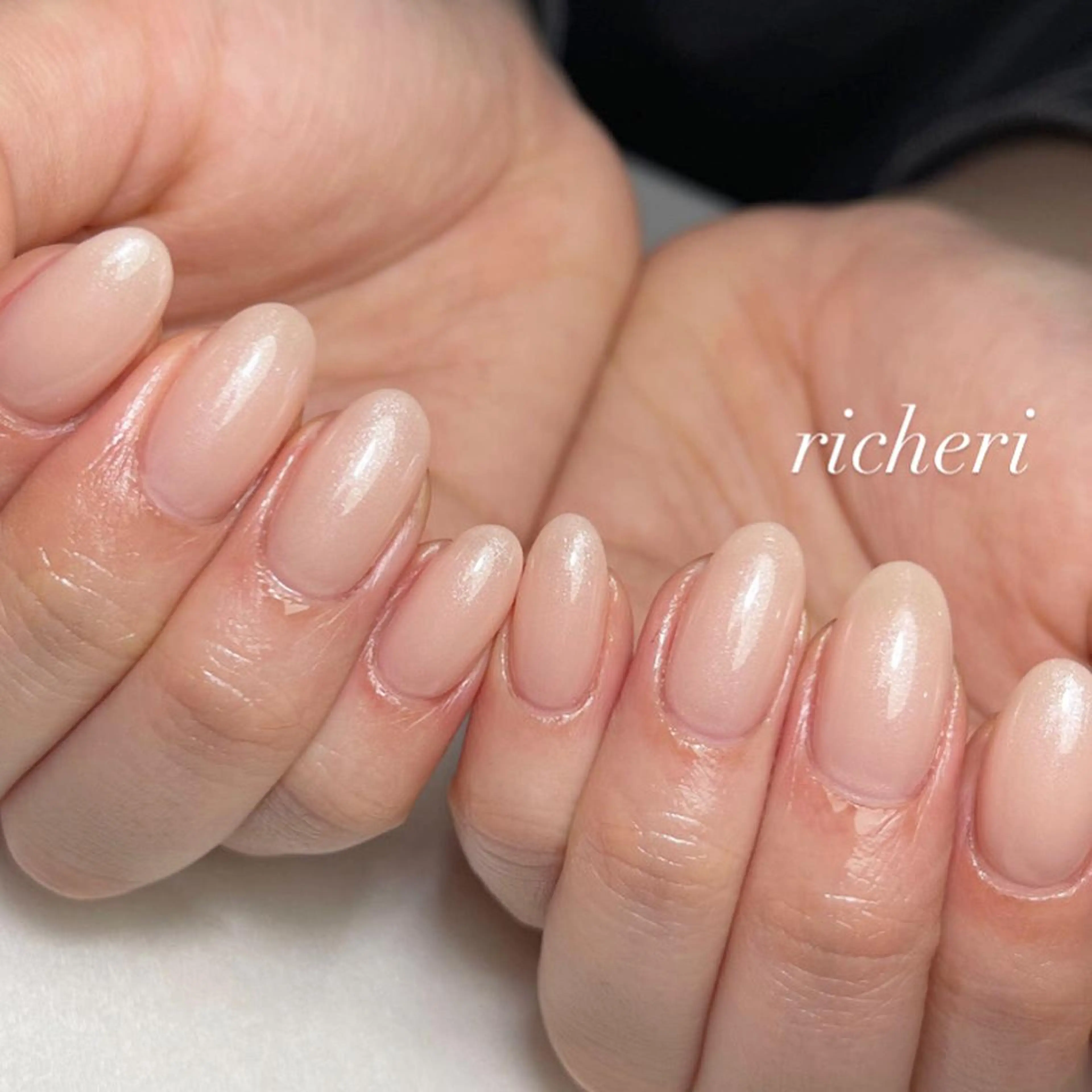 ミディアム ネイル ハンドネイル richeri beautyのエステ・リラクイメージ