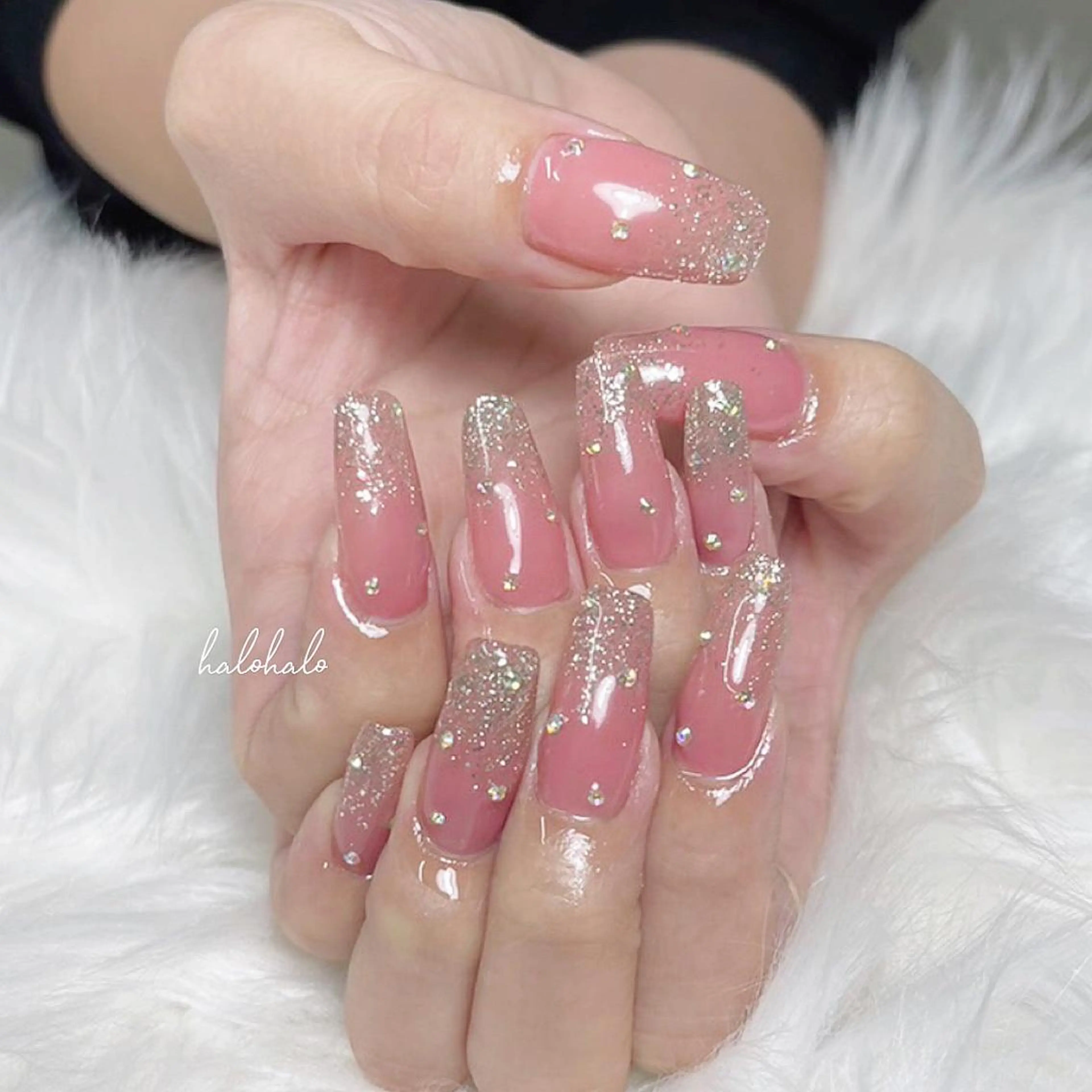 ロング 安藤 紅実のネイルデザイン