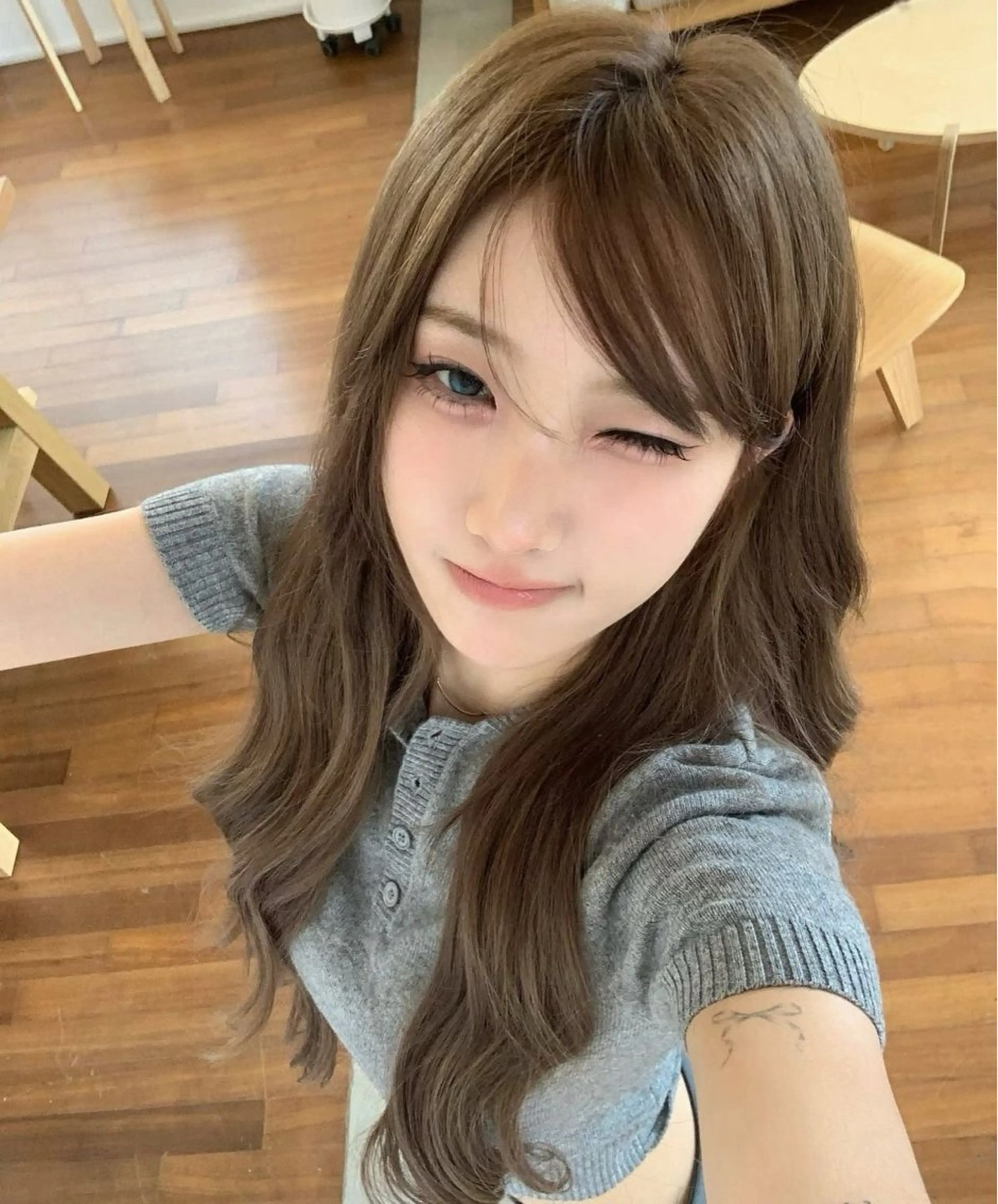 ロング カラー ベージュカラー ブリーチ ブラウンカラー ショコラブラウン ダブルカラー カット ヘアカラー トリートメント 表参道/ワンホンヘア SAAYA🖤のヘアスタイル