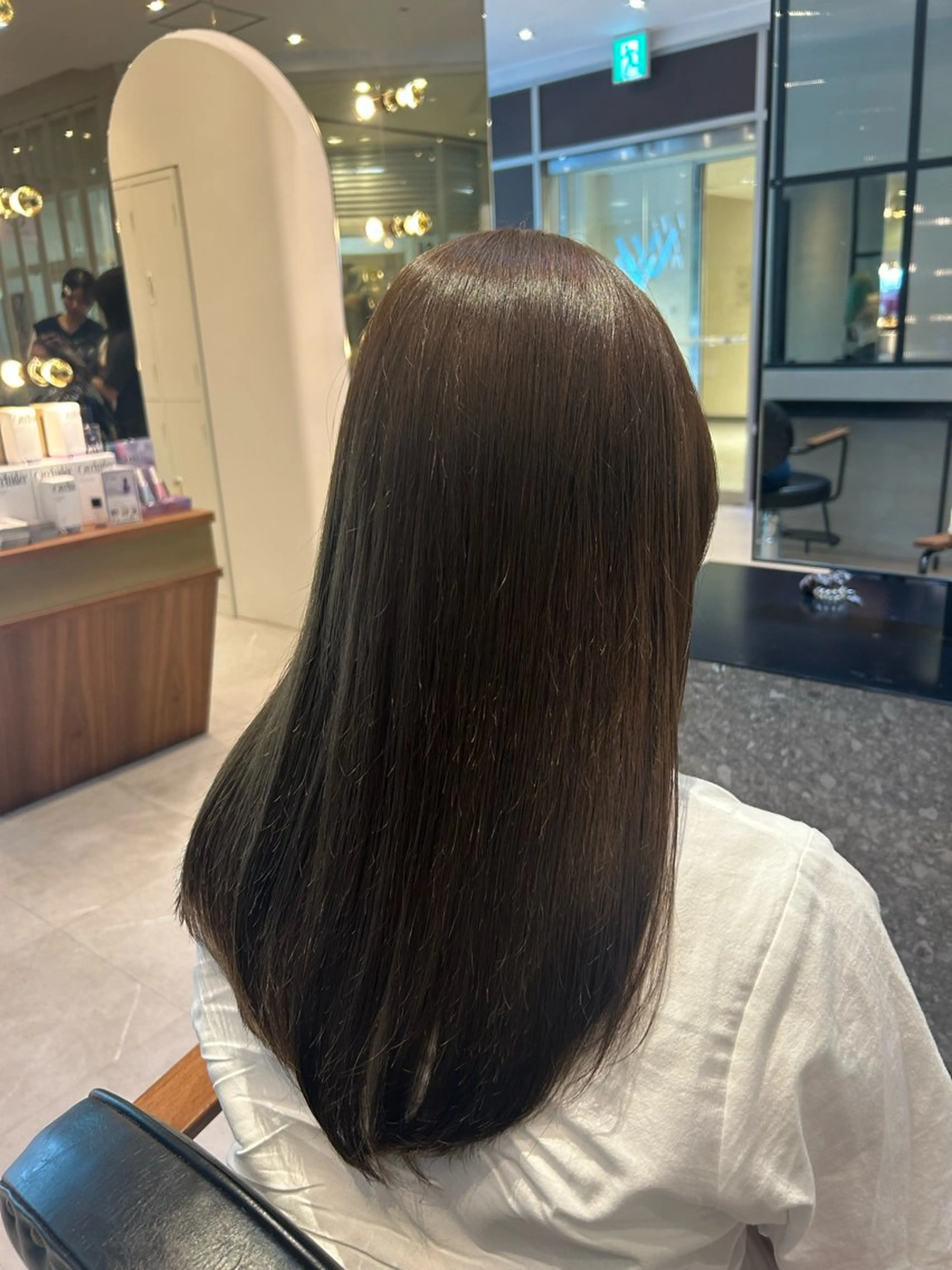 セミロング カラー ヘアアレンジ ヘアカラー トリートメント 縮毛矯正/カット/ 韓国ヘア/蛯原🍤のヘアスタイル