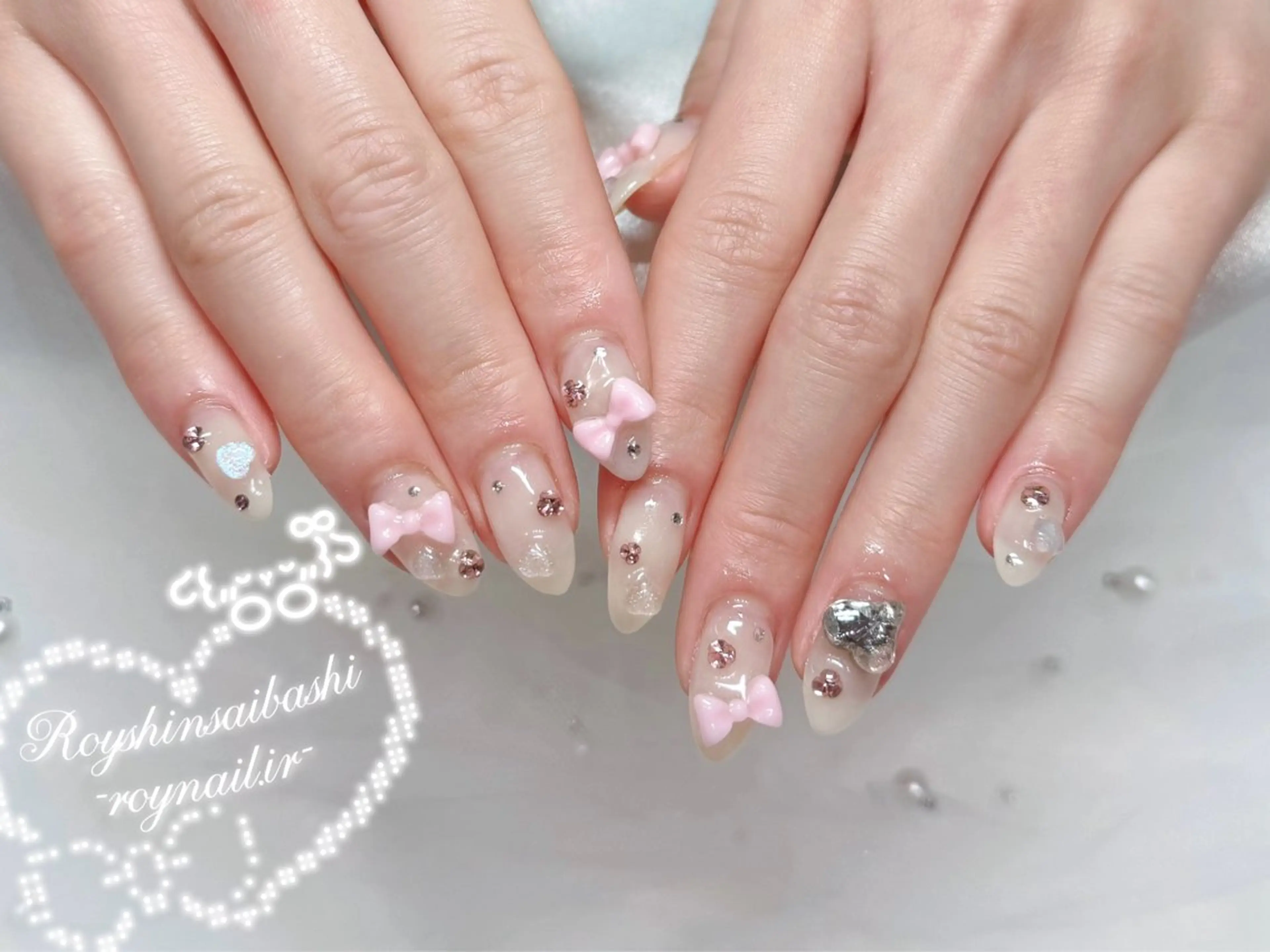 ネイル リボン ハンドネイル Roy心斎橋 ISHIKAWAのネイルデザイン