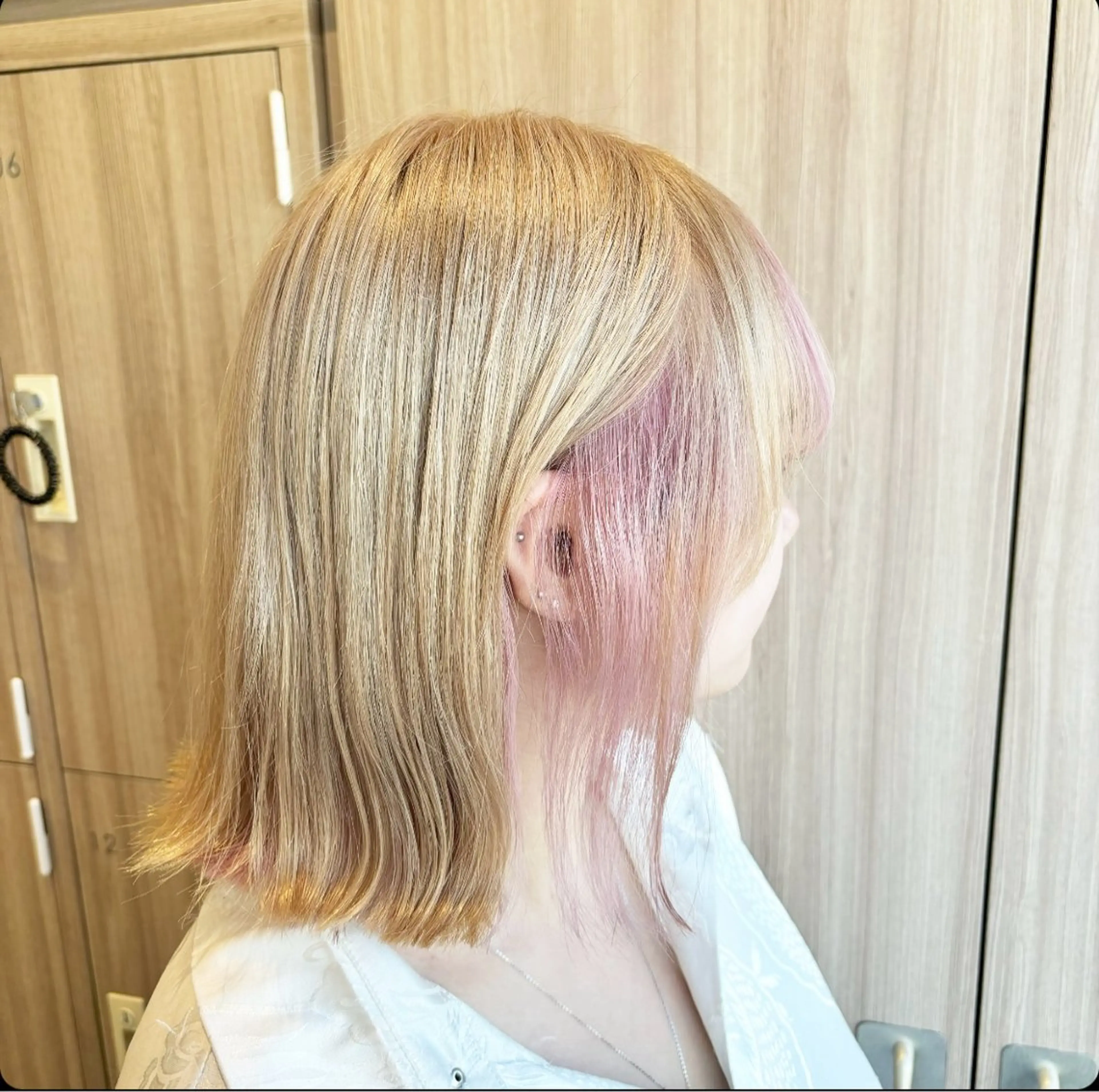 カラー 長尾菜々美🐰 ／ハイトーンカラーのヘアスタイル