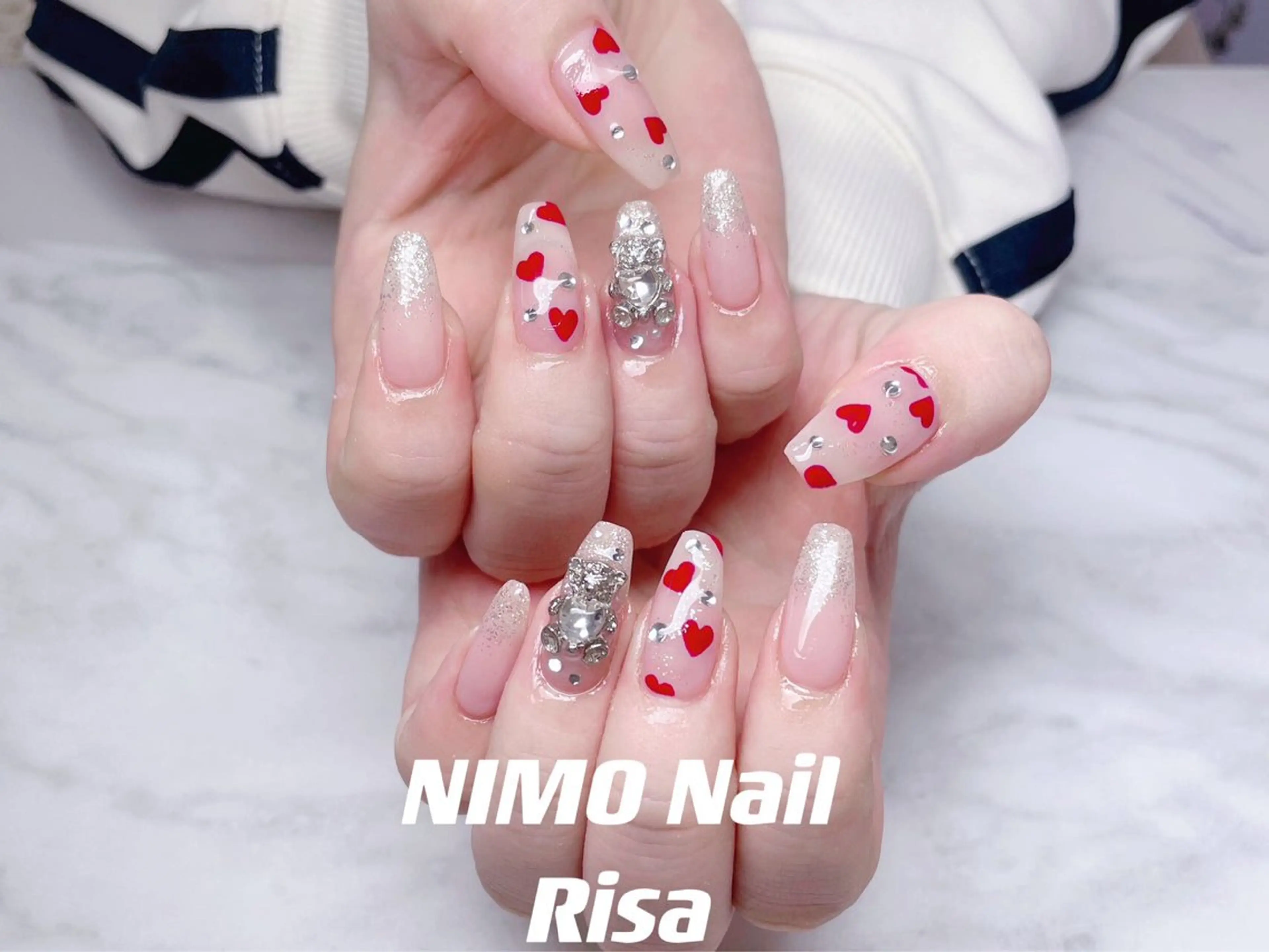 ネイル ハンドネイル RI SA☀️ リサのネイルデザイン