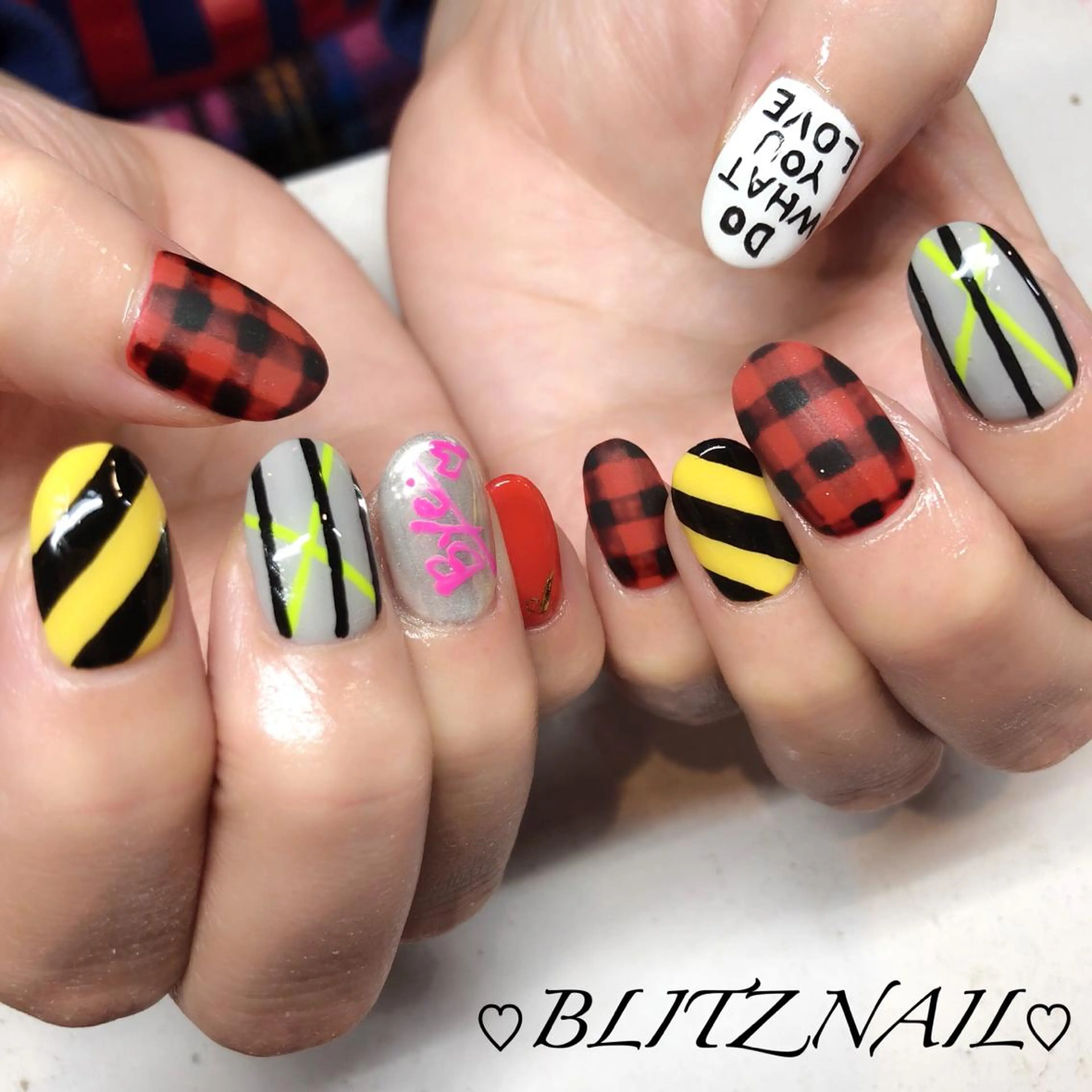 ネイル BLITZ Nail 岩田💅🏻✨のネイルデザイン