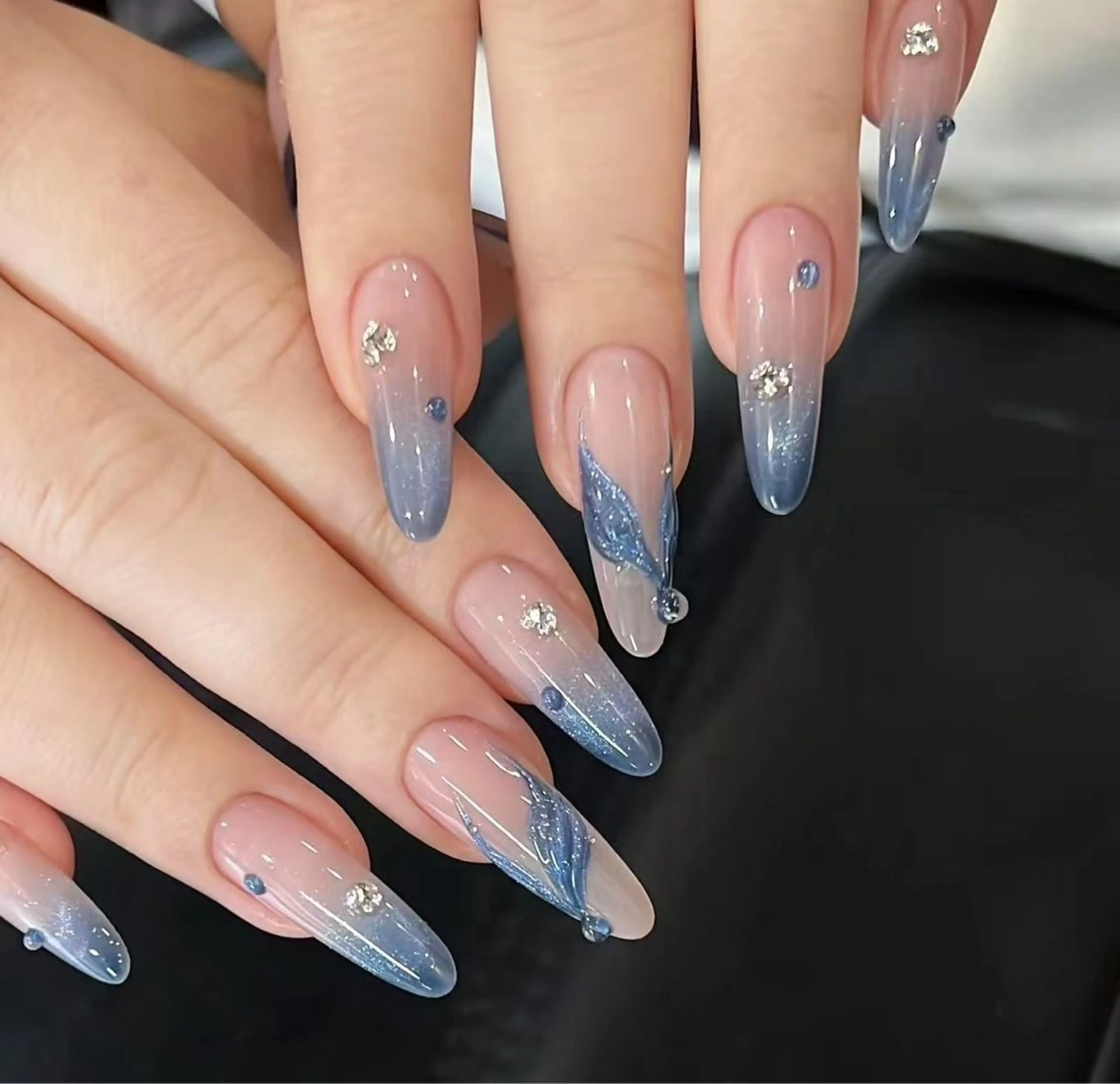 ネイル フラワーネイル フレンチネイル ジェルネイル ガラスフレンチ ハート ハンドネイル BabyYouMi nailのネイルデザイン