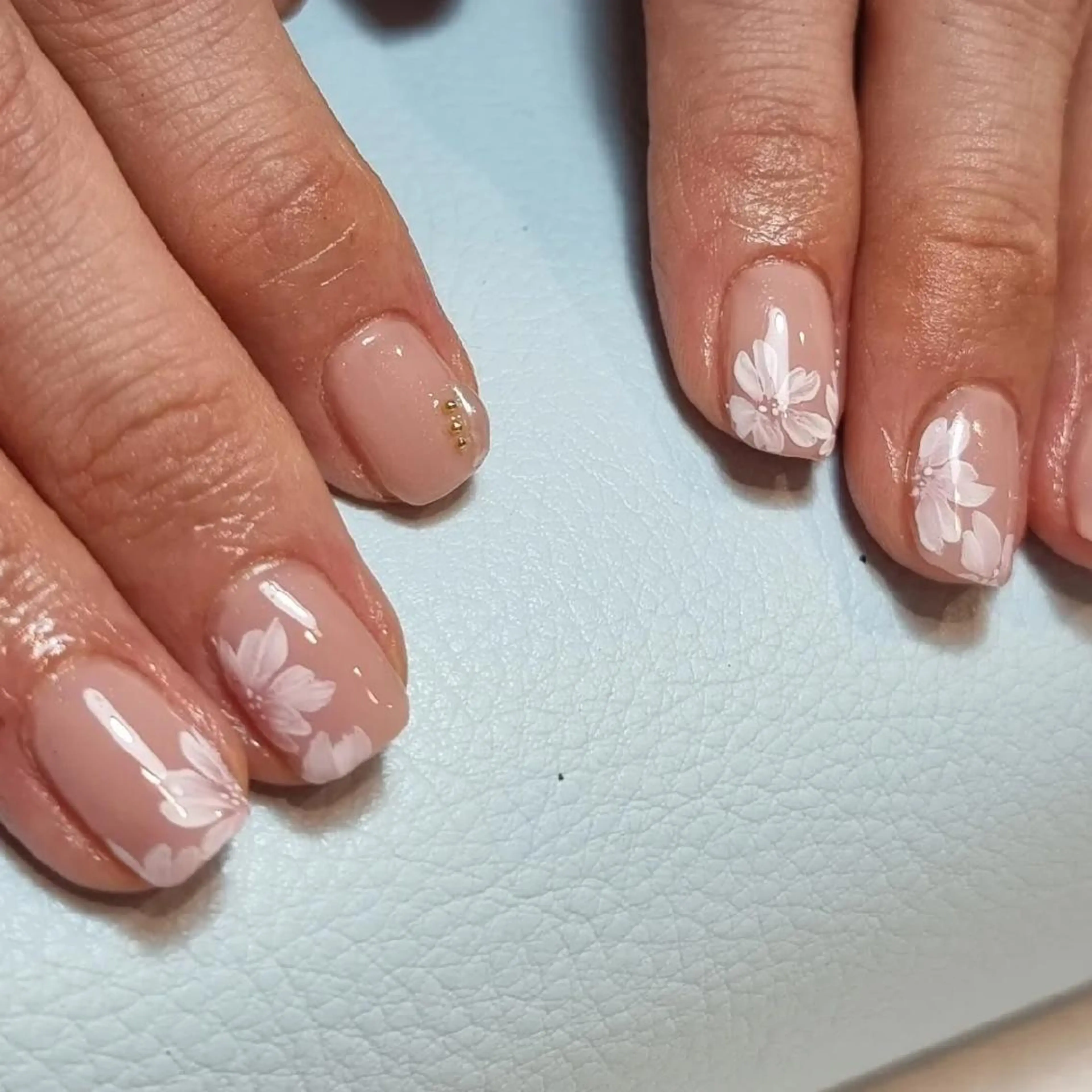 ネイル アートネイル フラワーネイル ハンドネイル Nailsalon Tsuki.のネイルデザイン