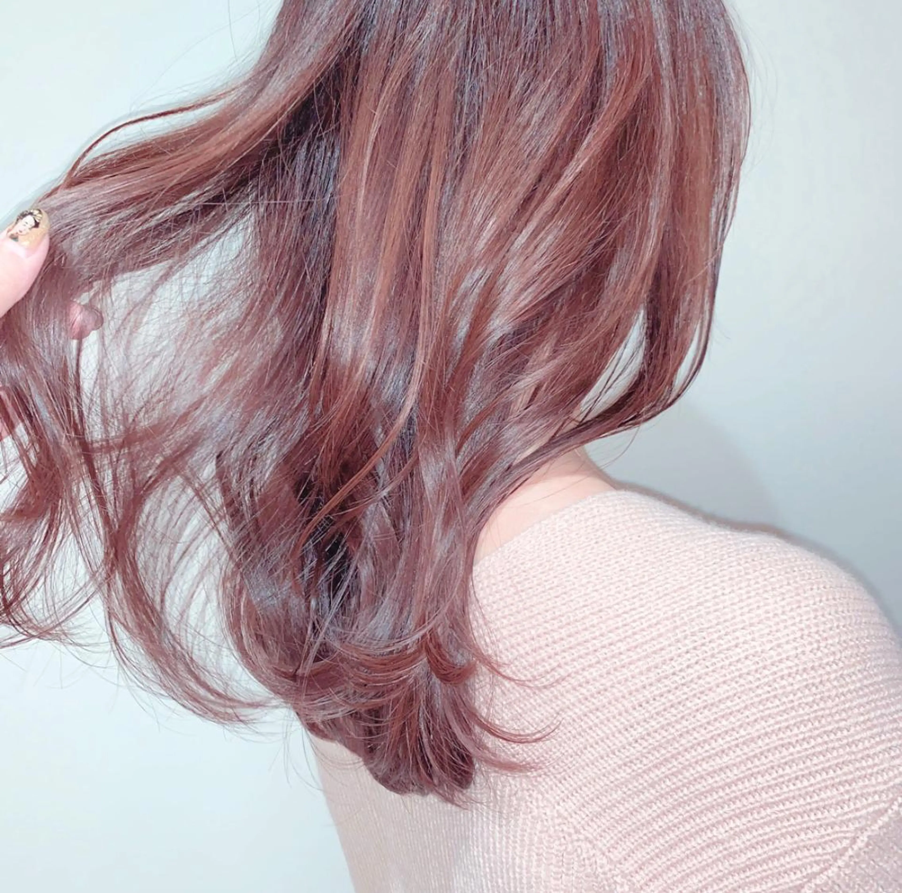 セミロング カラー ヘアアレンジ 高井瑠華🌼 ストカールカット特化のヘアスタイル