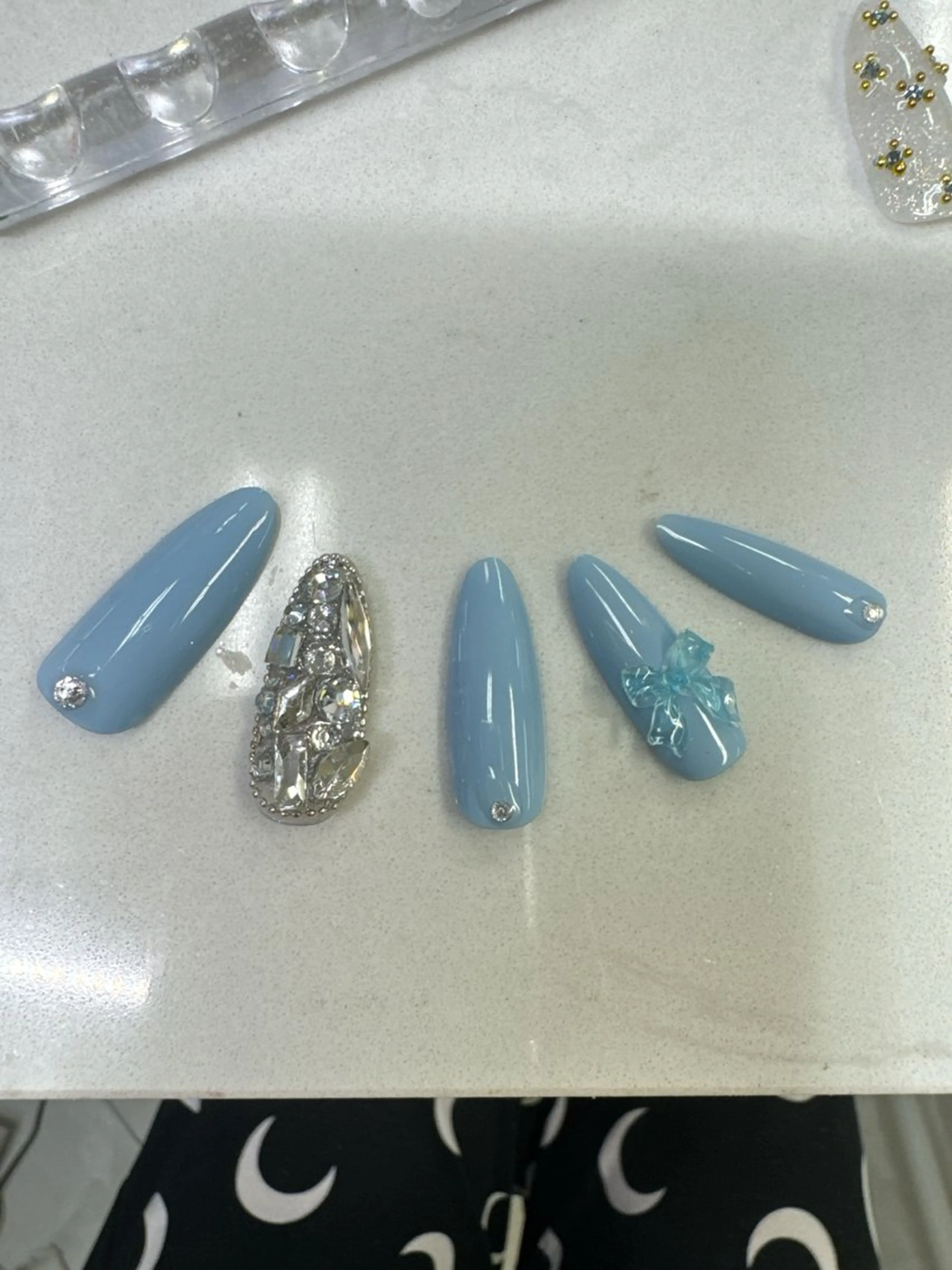 ネイル 長さ出し フレンチネイル ジェルネイル ガラスフレンチ マグネットネイル Queeens nailのネイルデザイン