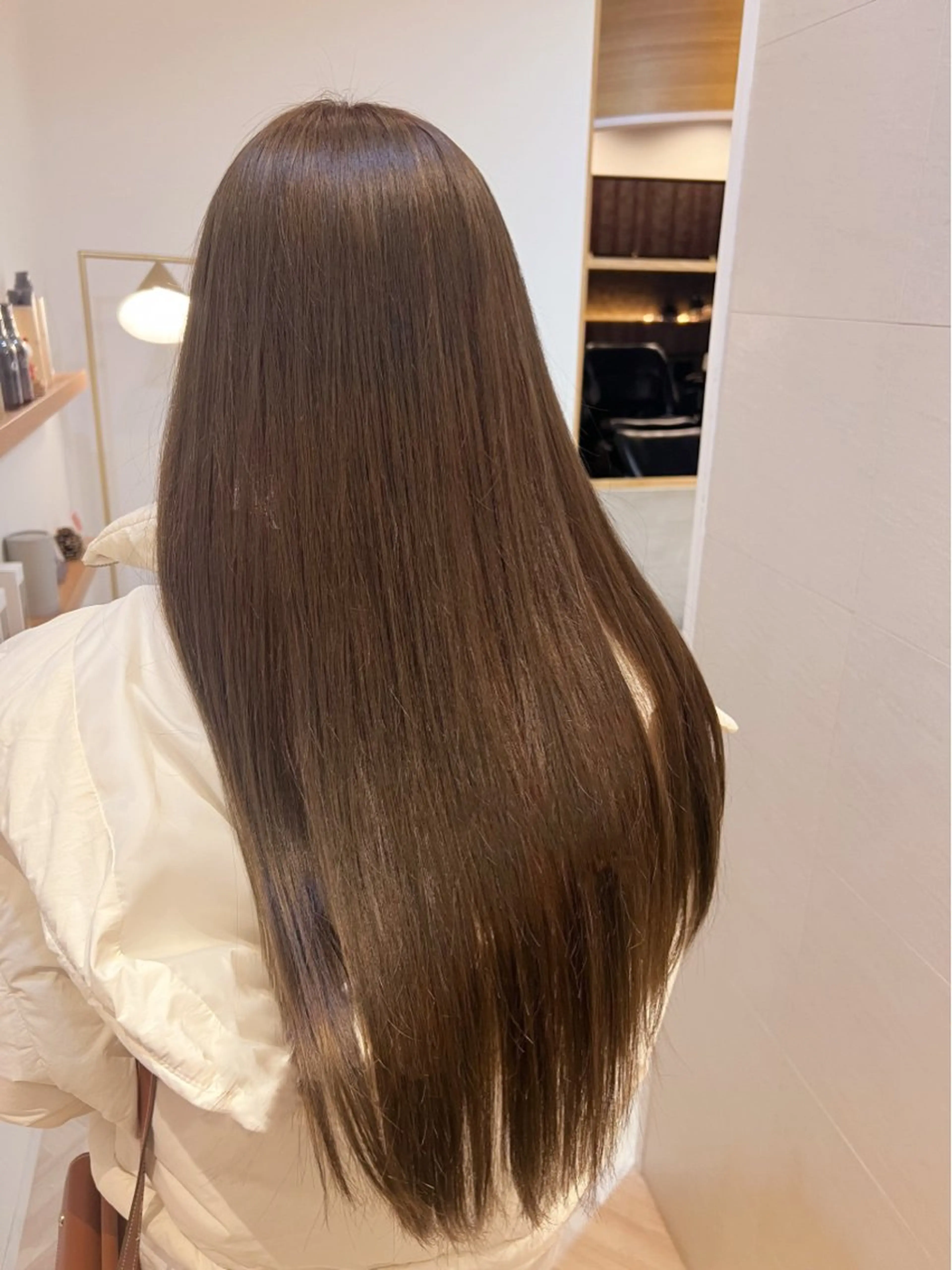 ロング カラー アッシュ ベージュカラー 透明感カラー オリーブアッシュ オリーブベージュ ヘアカラー 艶カラー/透明感 /ヒグチアオイのヘアスタイル