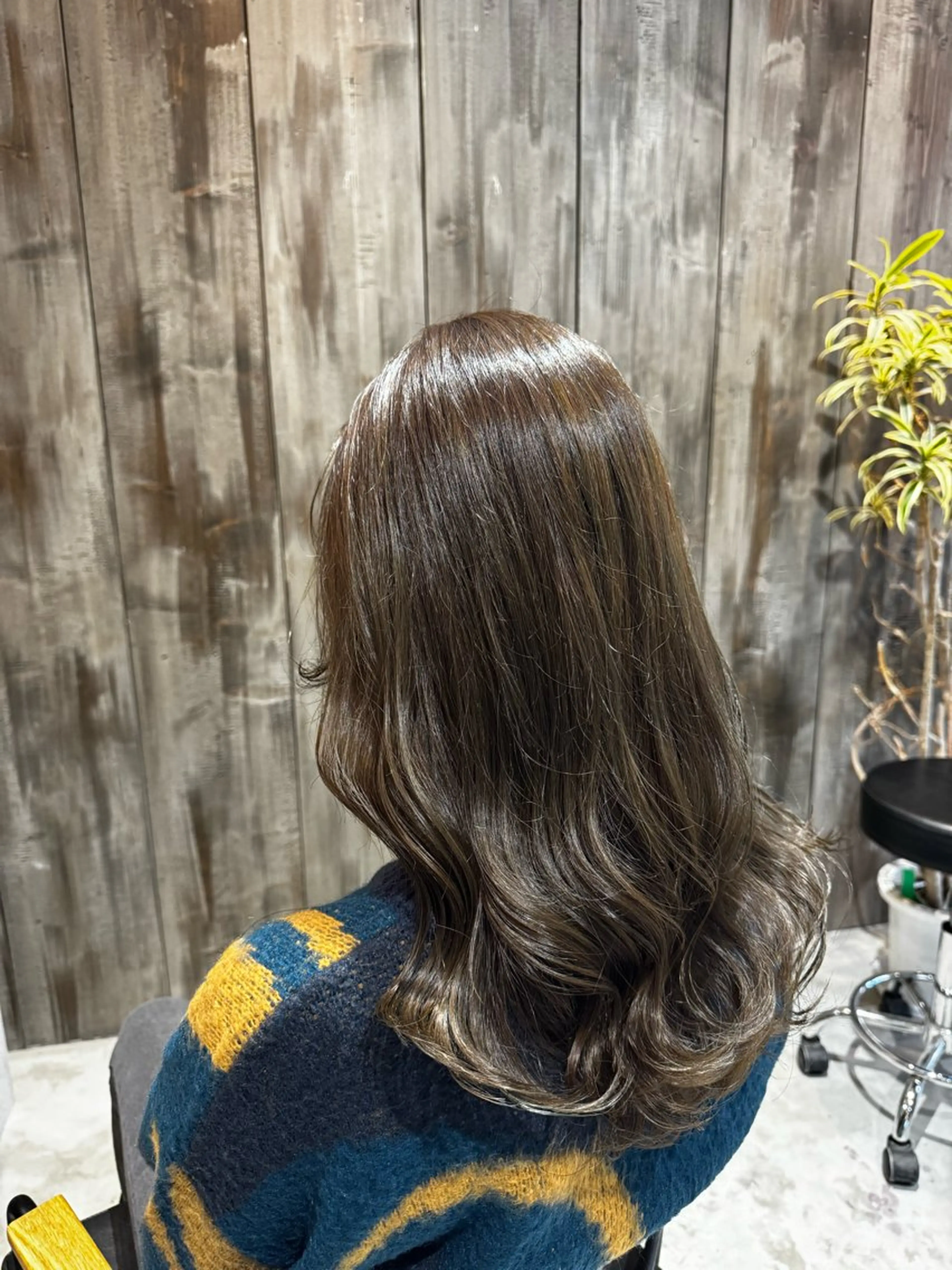 ロング カラー 山本 望華のヘアスタイル