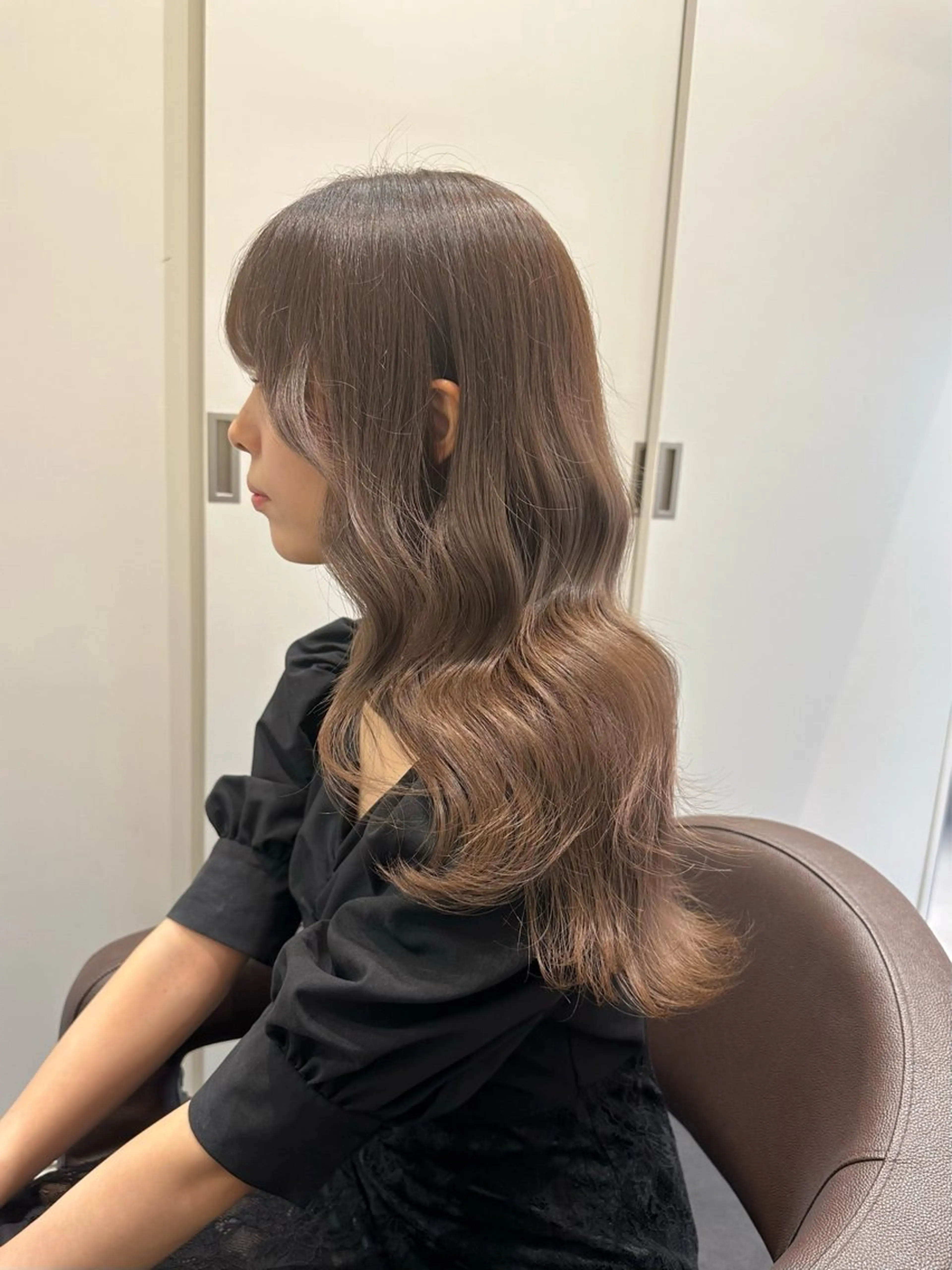 ロング カラー ベージュカラー ブリーチ ブリーチなしカラー 矢野 晃平のヘアスタイル