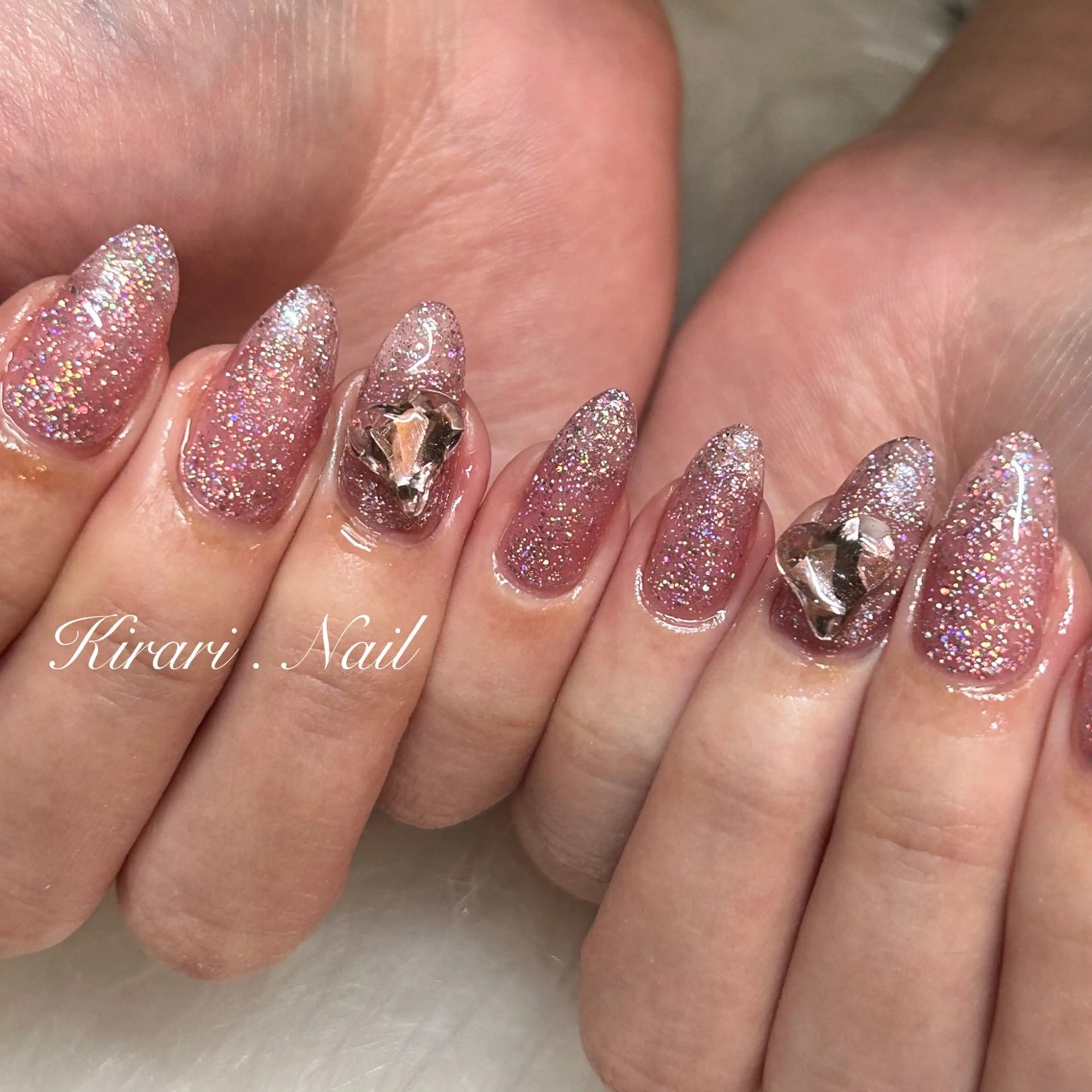 ネイル アートネイル ハート ラメ(グリッター) ワンカラーネイル シンプルネイル ハンドネイル Nail &Beauty Salon ☆Kirari☆所属・ビューティサロン ☆Kirari☆のネイルデザイン