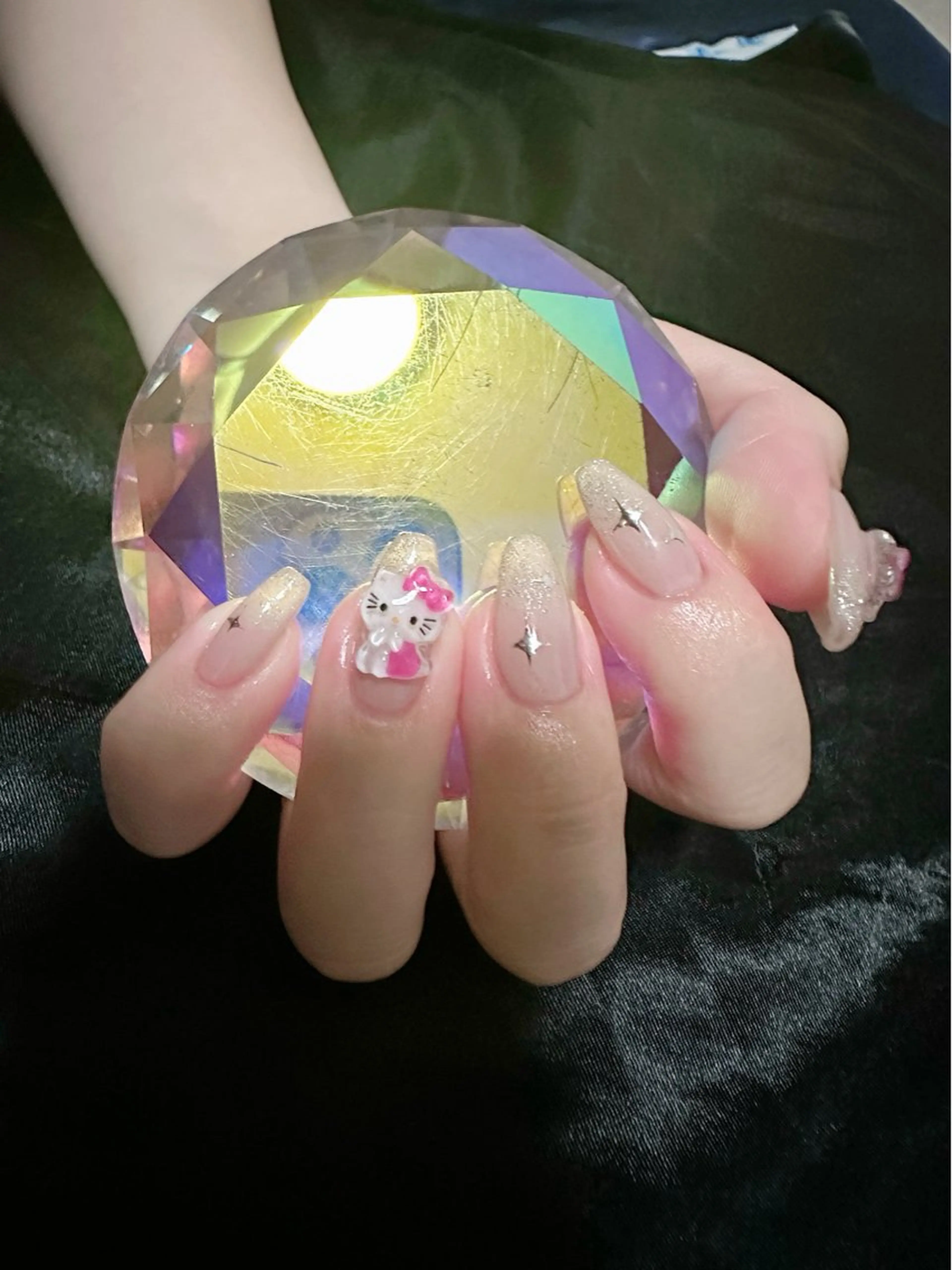 ネイル ジェルネイル グラデーション キラキラネイル ラメ(グリッター) リボン M Hのネイルデザイン