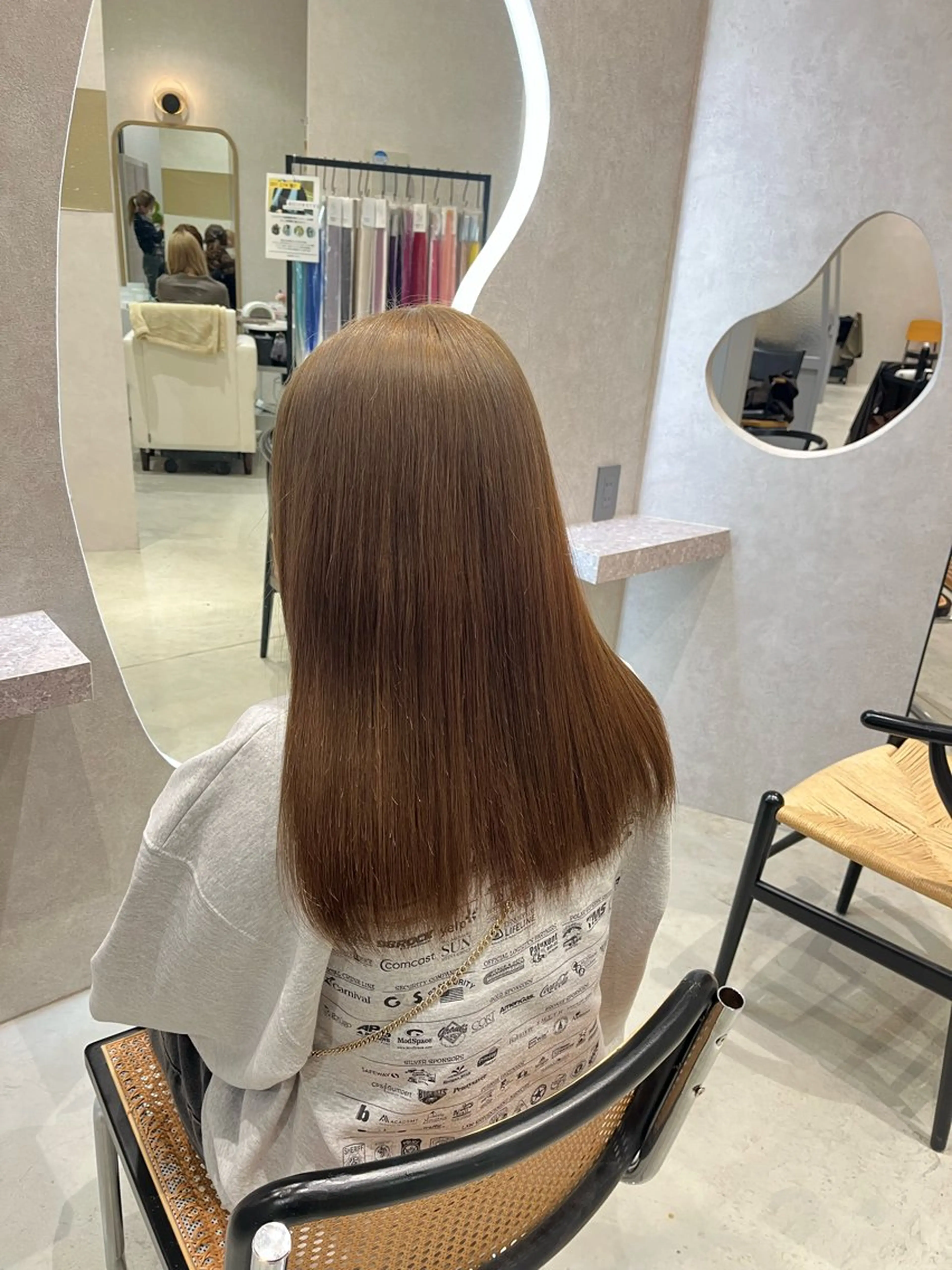 カラー 福島 果音のヘアスタイル