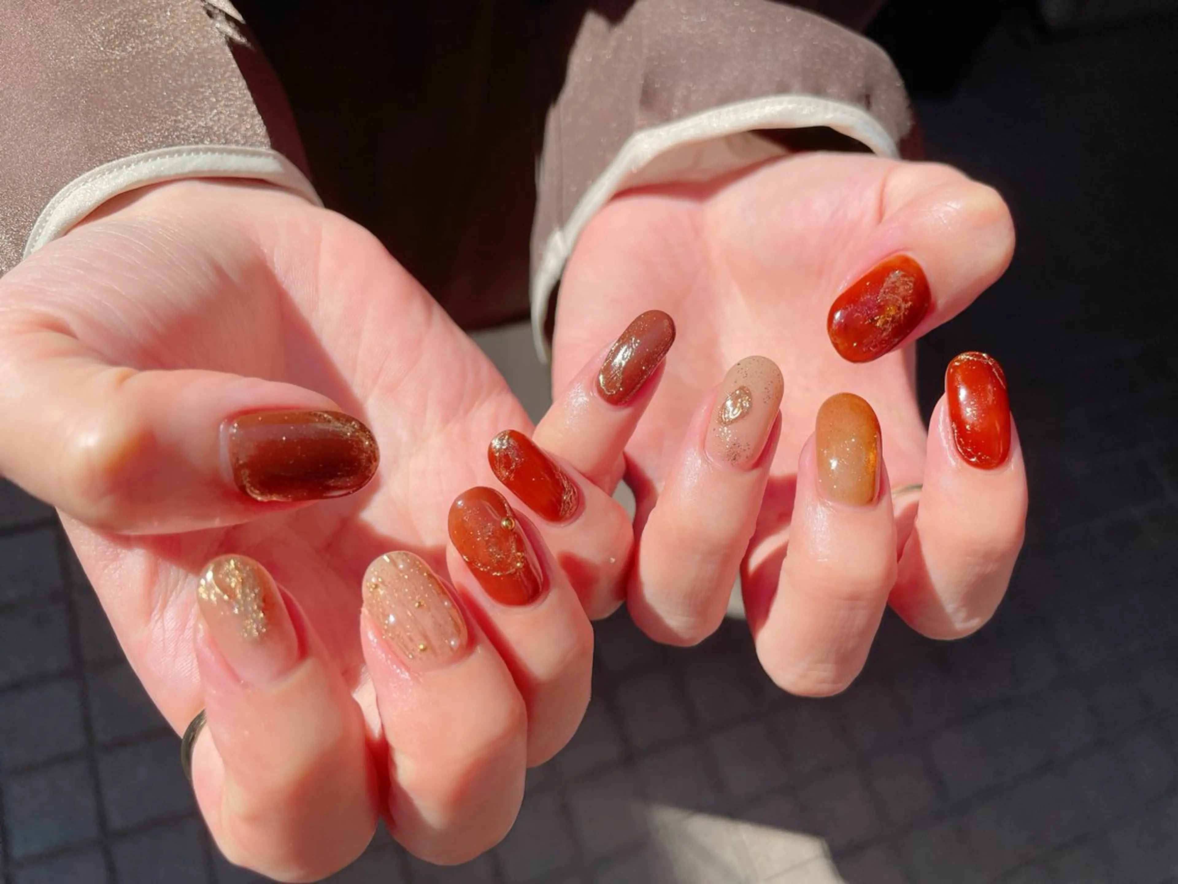 ネイル ジェルネイル ニュアンスネイル パラジェル 冬ネイル ハンドネイル nailroom OHANA🌴のネイルデザイン