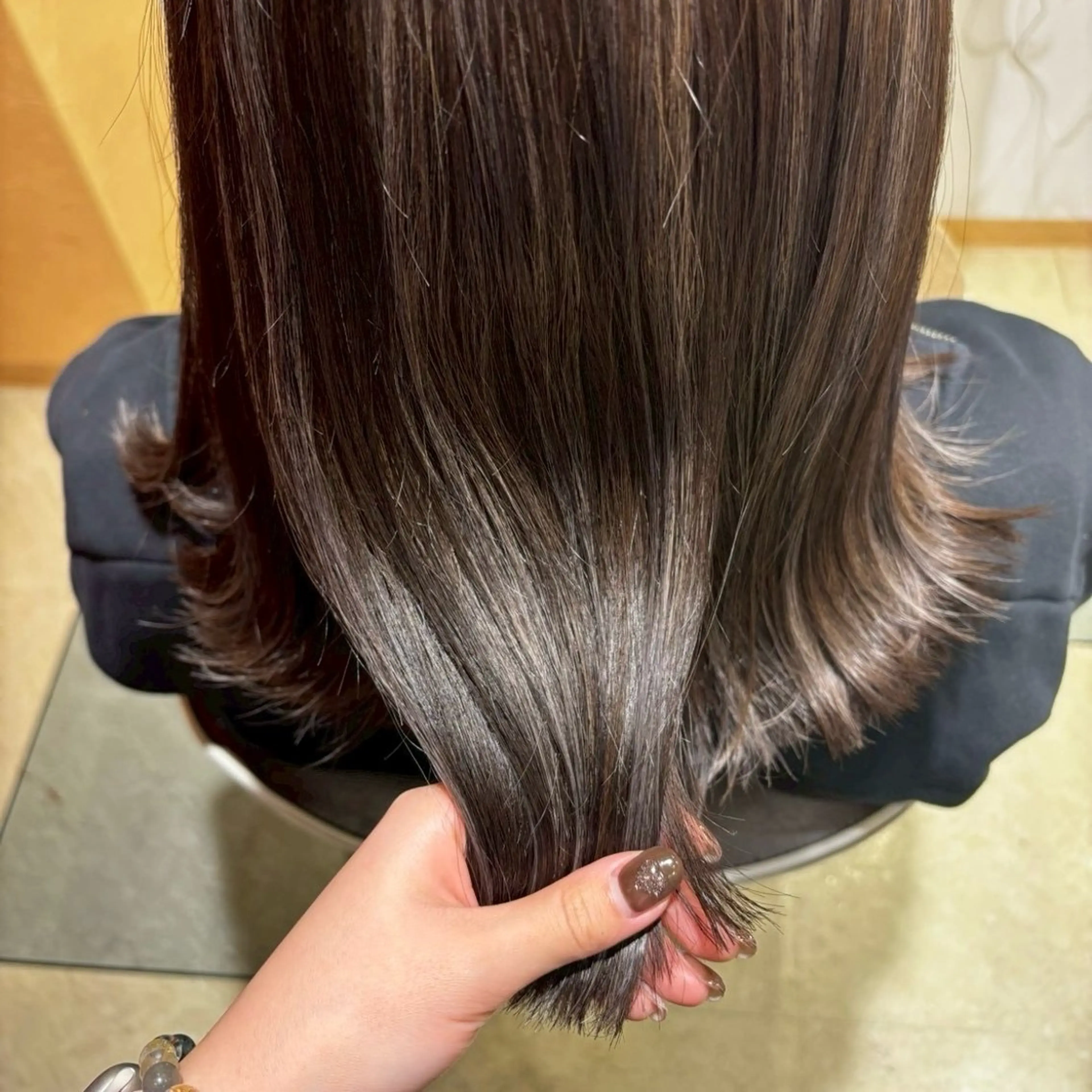 カラー 艶カラー🌟 ブリーチ/紅芭✨のヘアスタイル