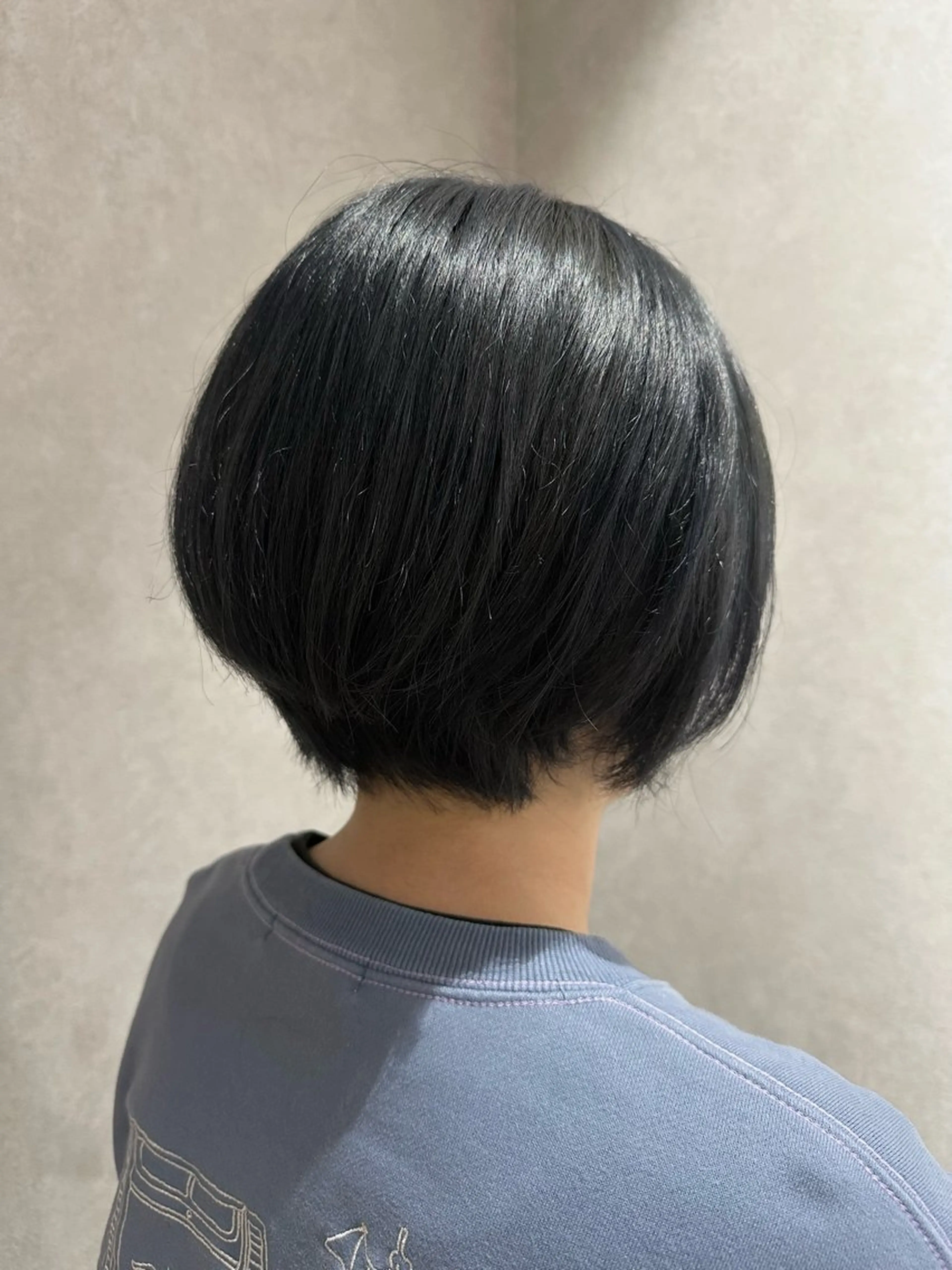 ショート カット ヘアカラー ✂️秋葉原 🤍YURI🤍のヘアスタイル