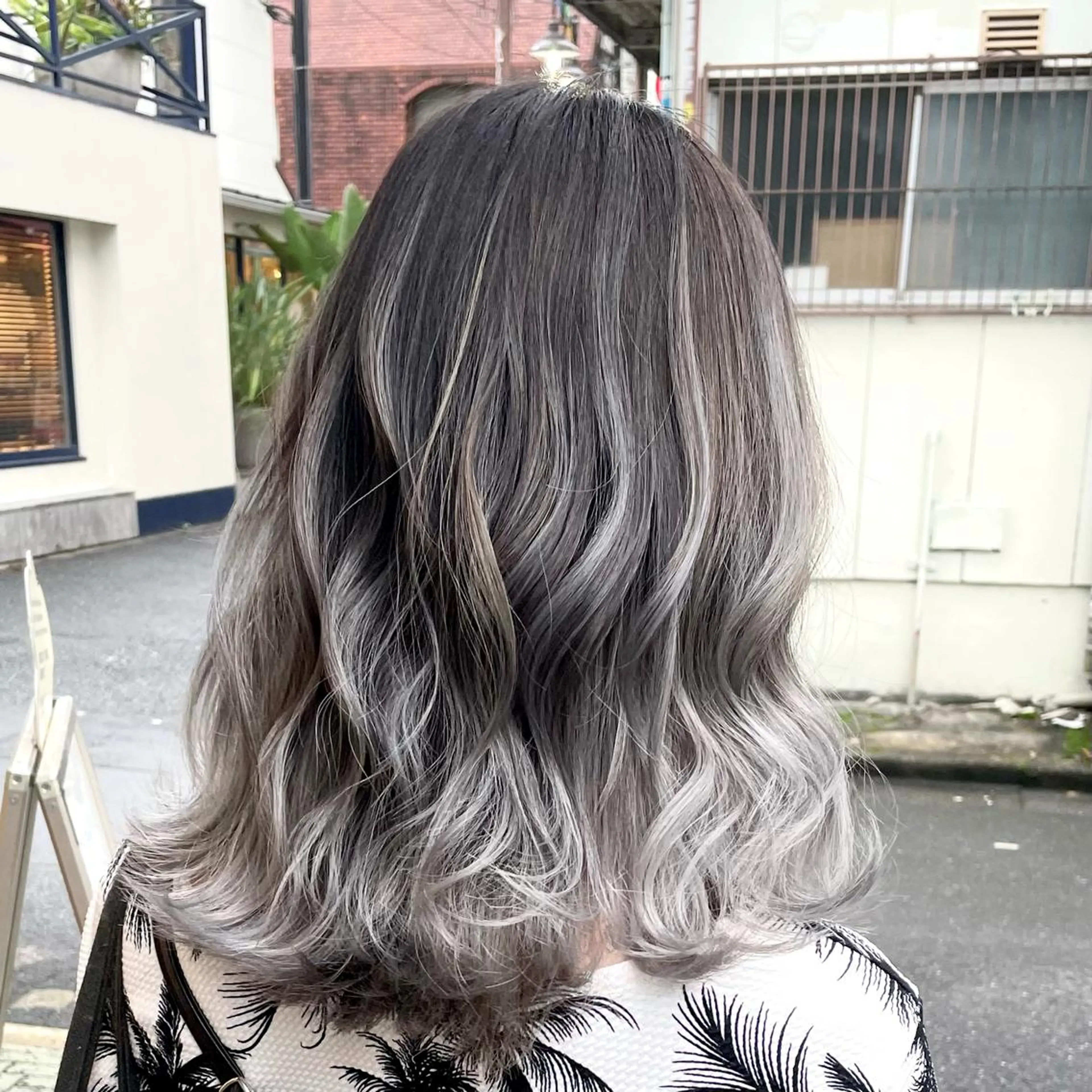 ロング カラー ヘアアレンジ メンズ 🧸ハイトーン🧸 ゆっきー🧸のヘアスタイル