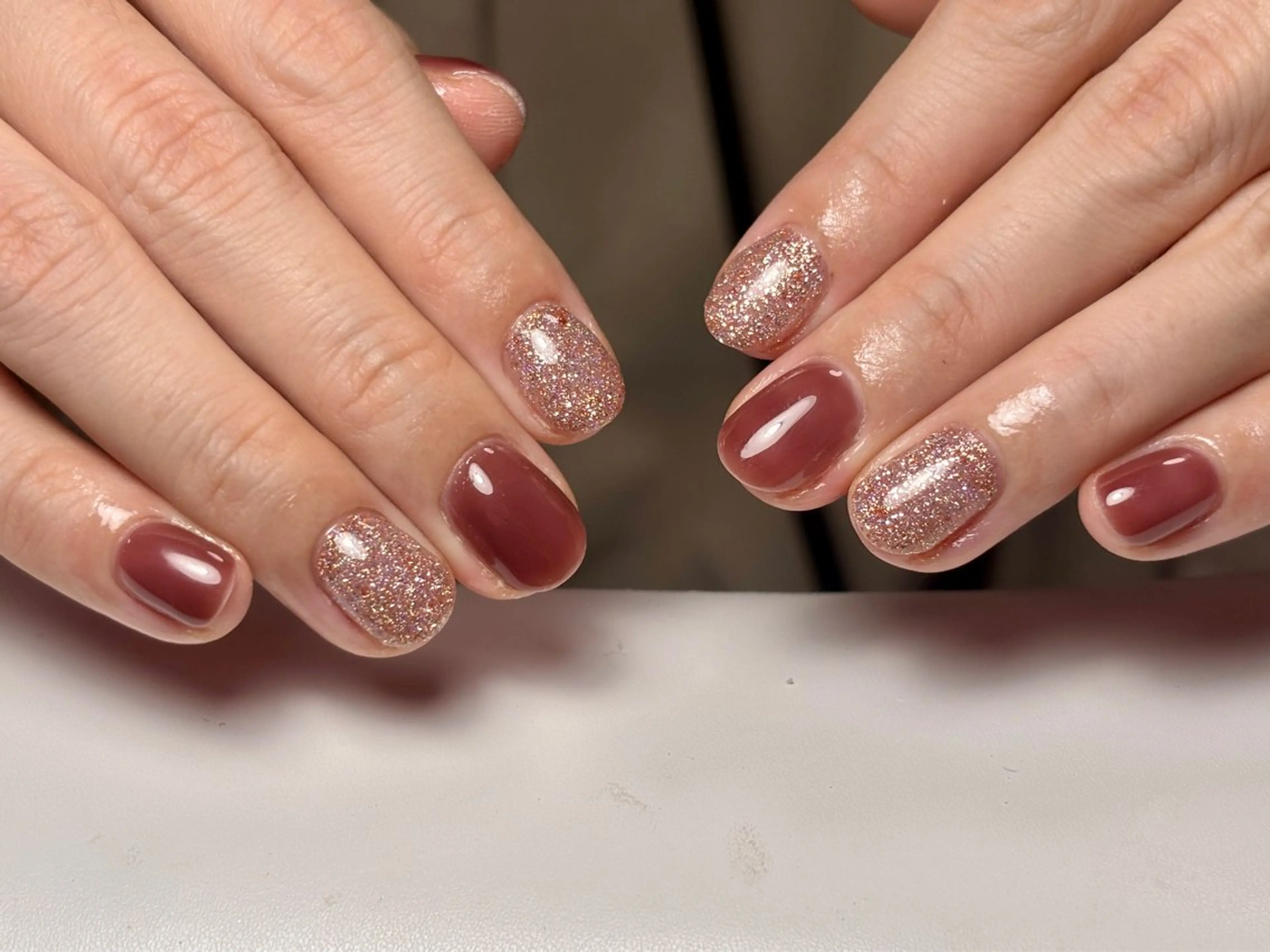 ショート ハンドネイル トゥー フエンのネイルデザイン