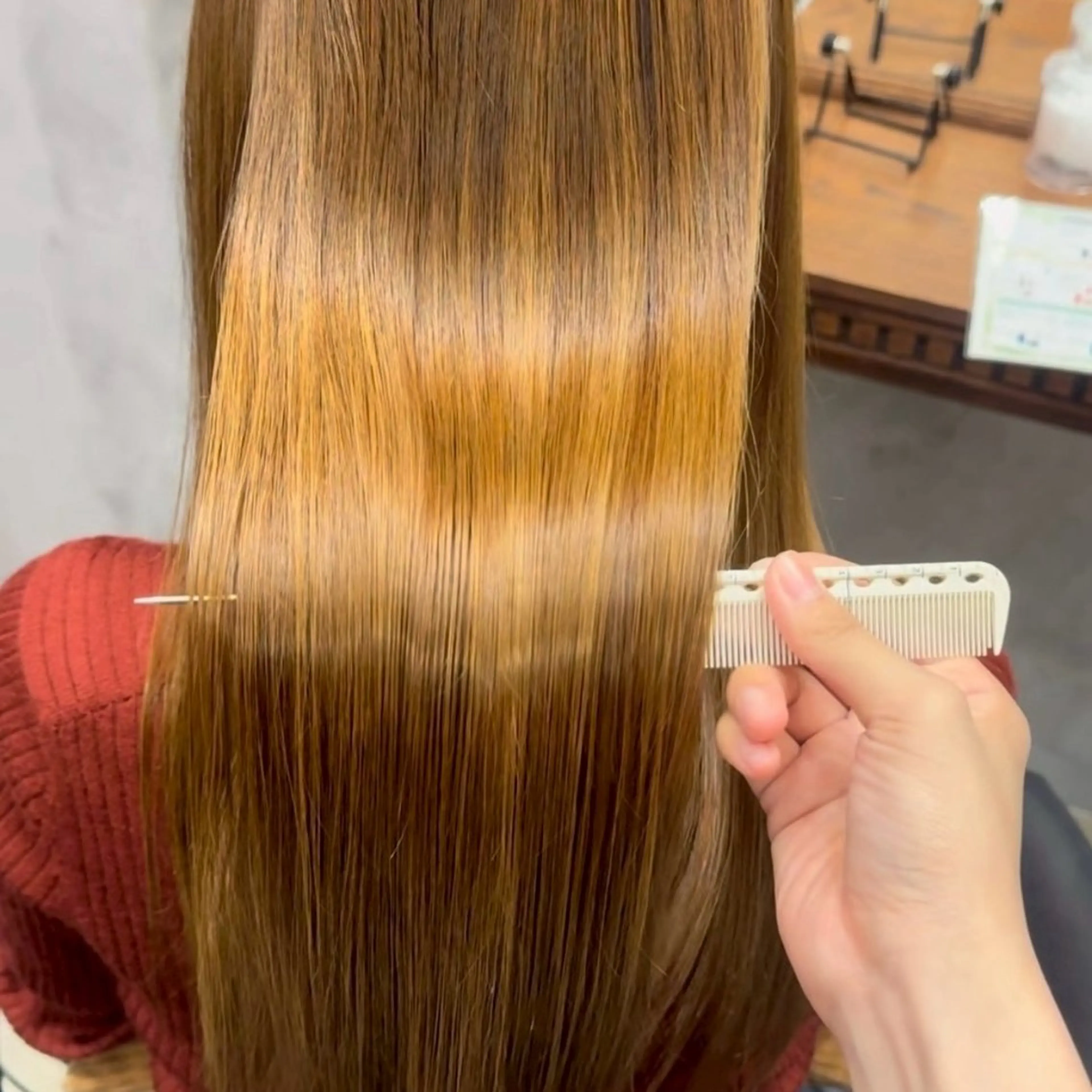 ロング カラー ヘアカラー 新川 月菜のヘアスタイル