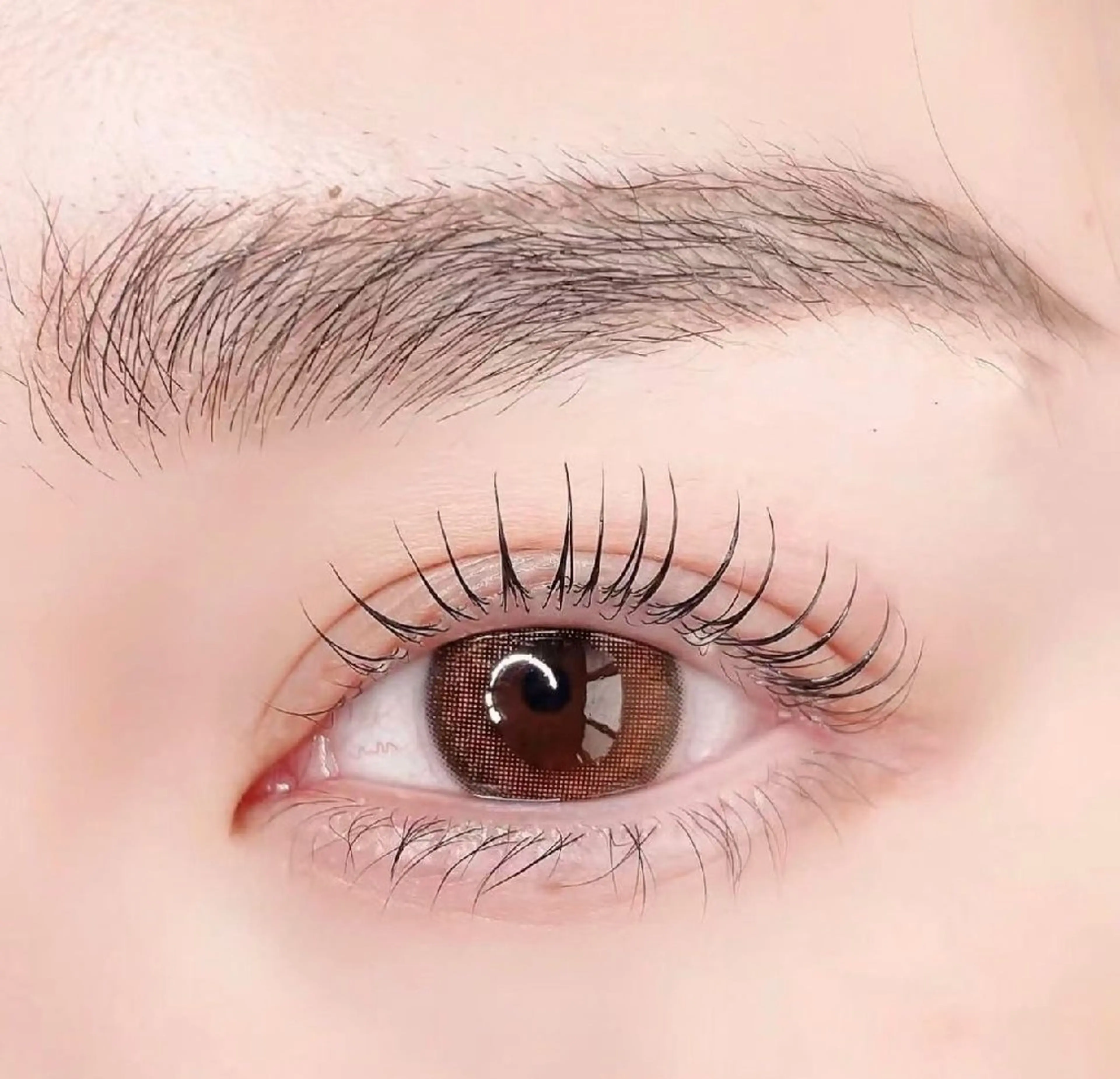 パーマ マツパ Nail&Eye 💯MIKAの眉毛・アイブロウイメージ